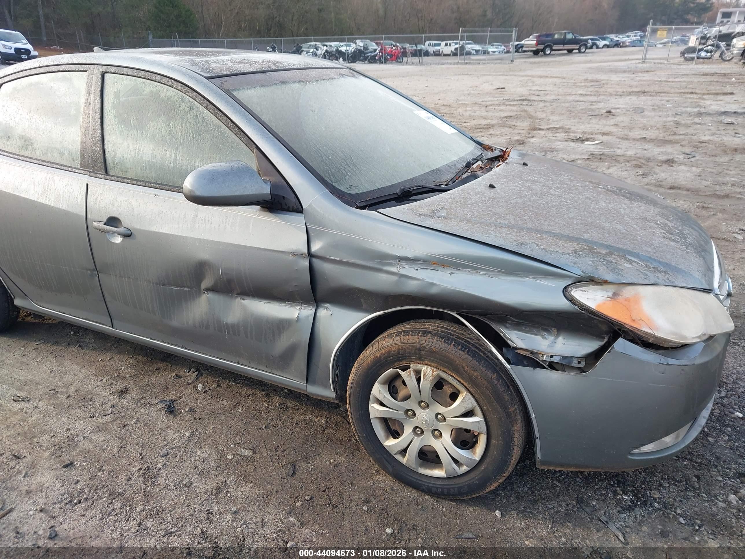 HYUNDAI ELANTRA image 6