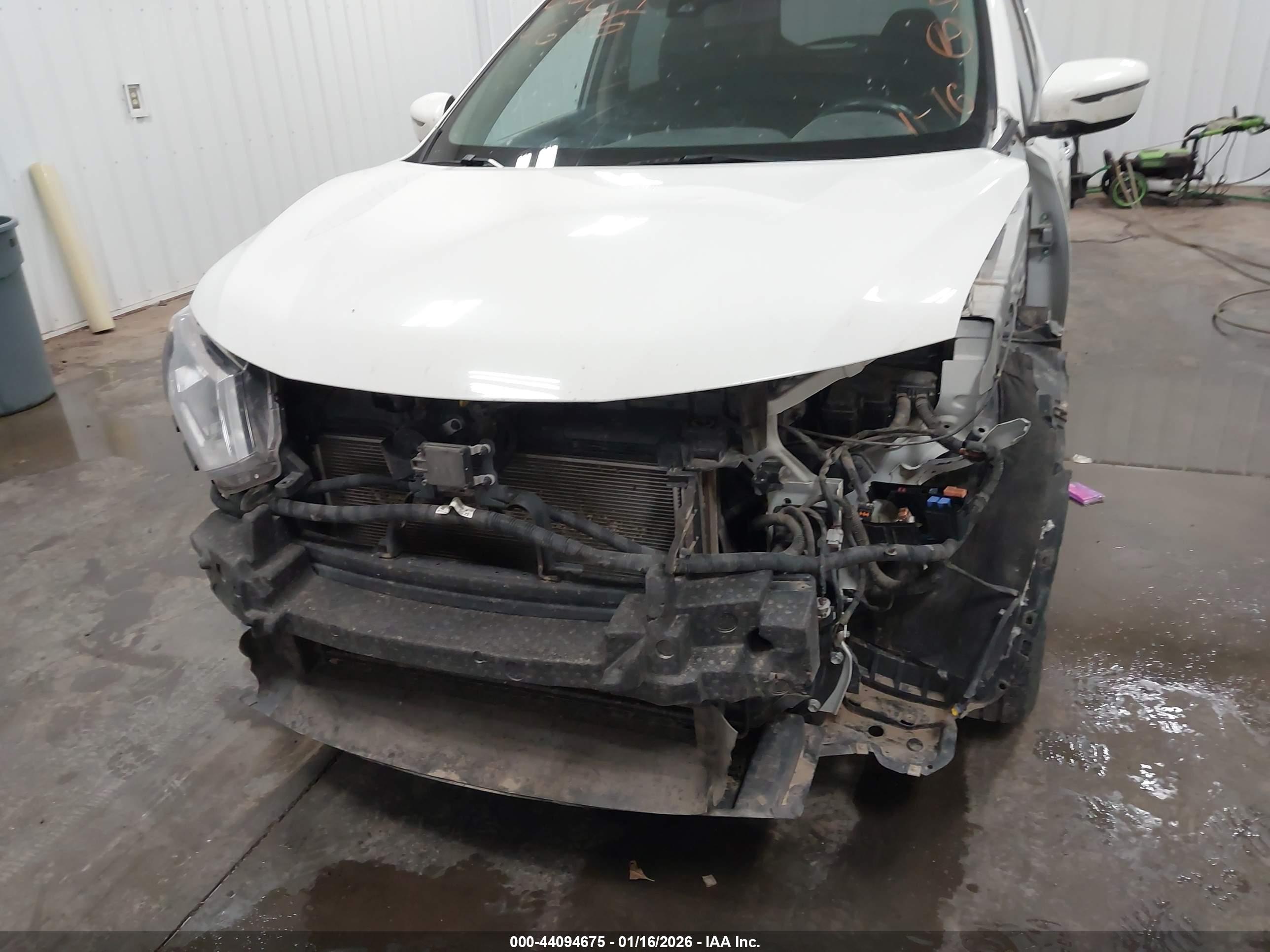 NISSAN ROGUE image 6