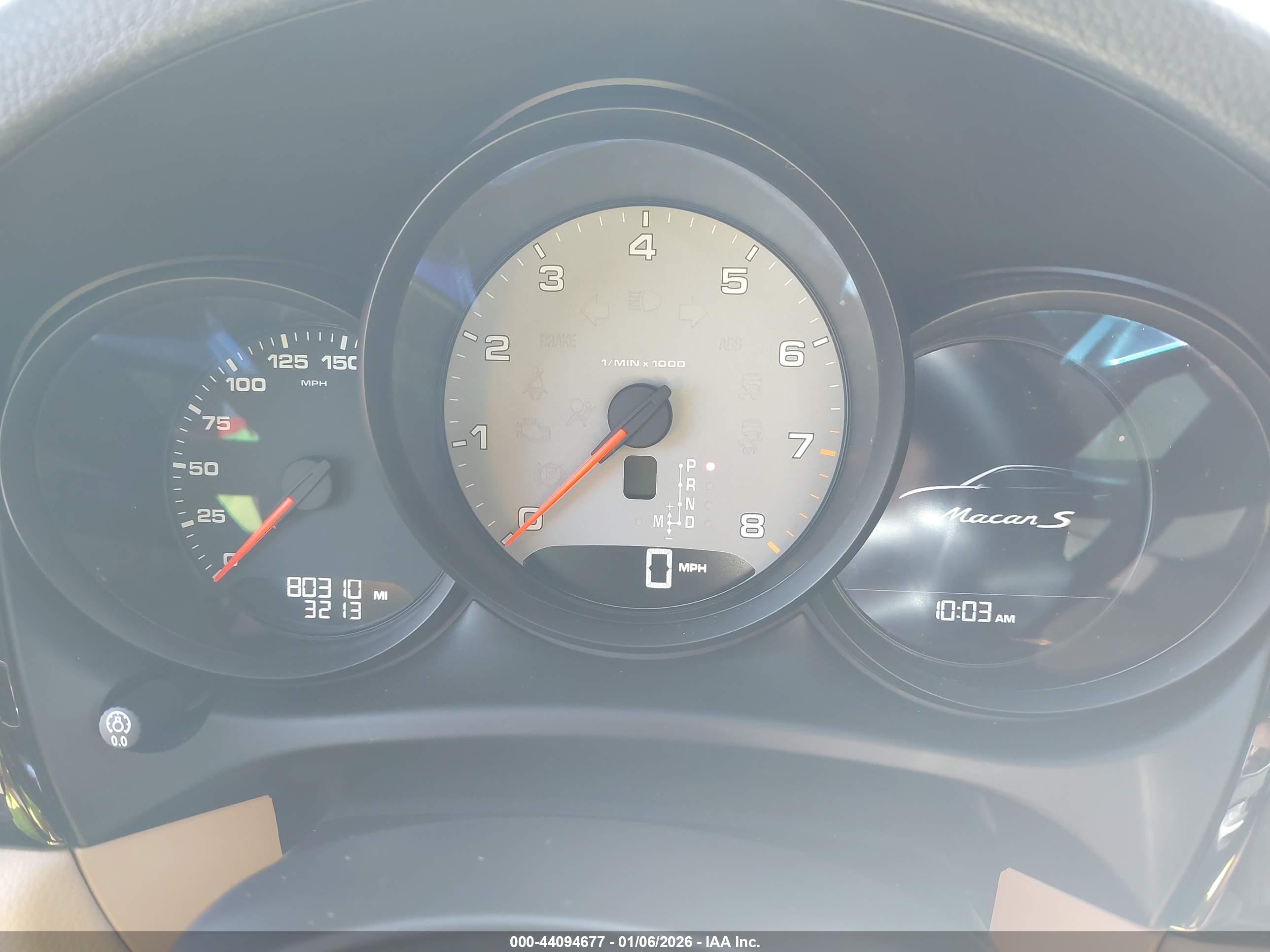 PORSCHE MACAN image 7