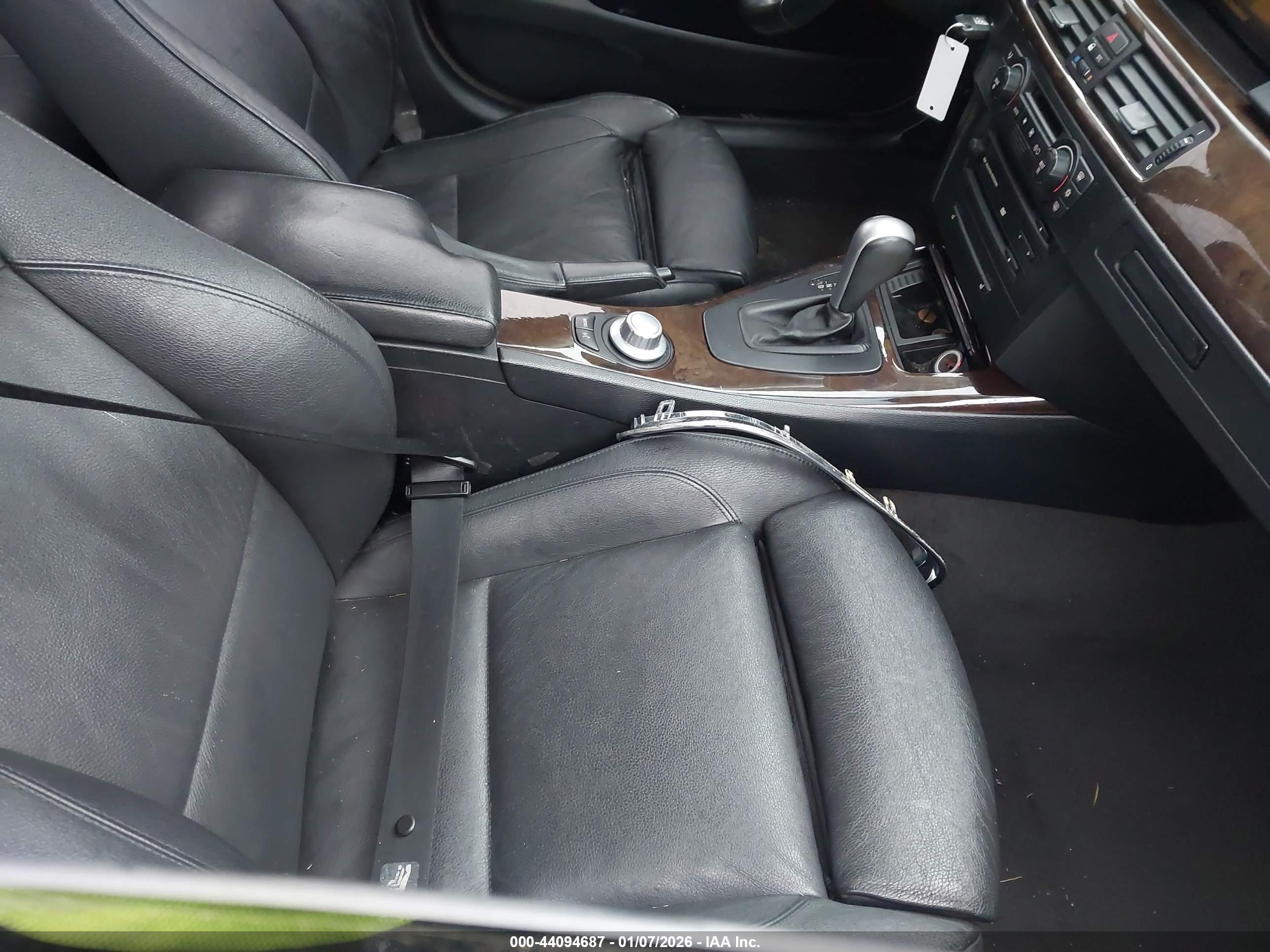 BMW 330I image 5