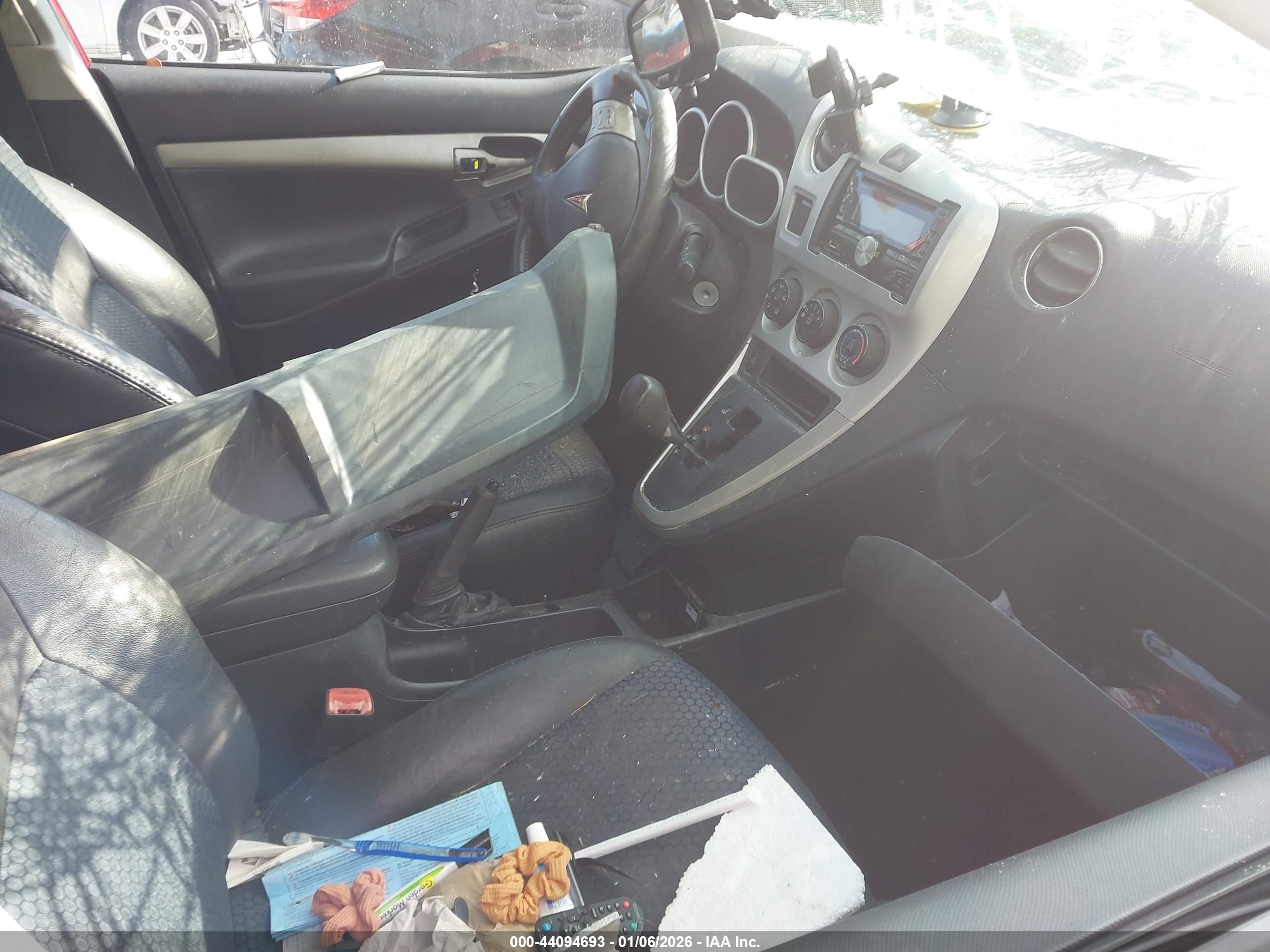 PONTIAC VIBE image 5