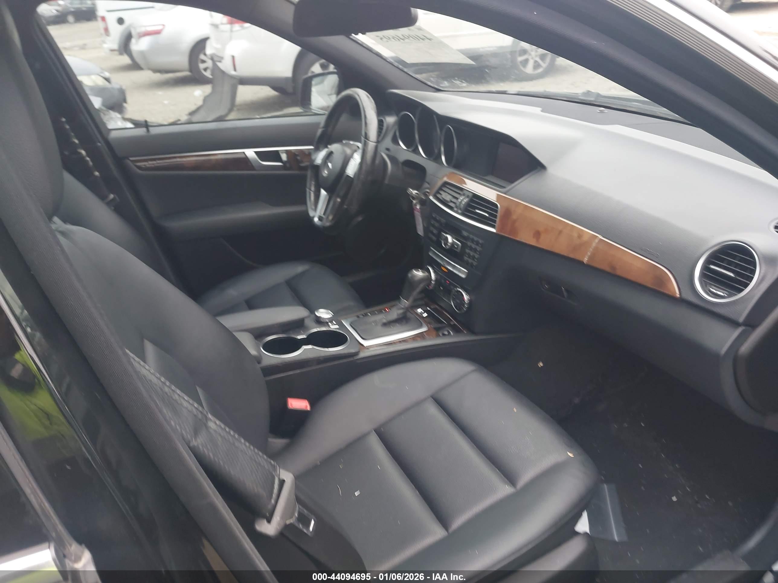 MERCEDES-BENZ C image 5