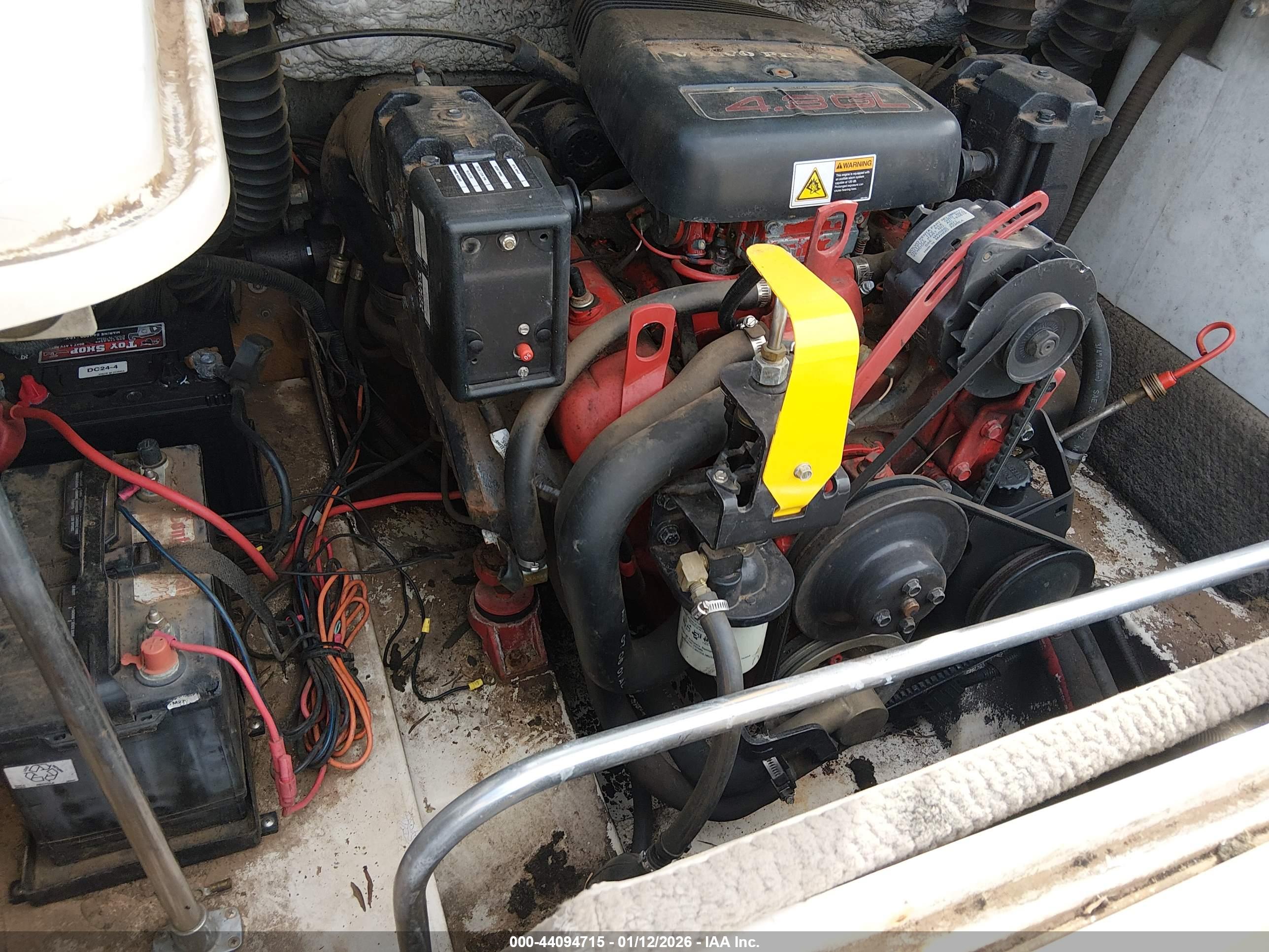 GLASTRON 18' image 10