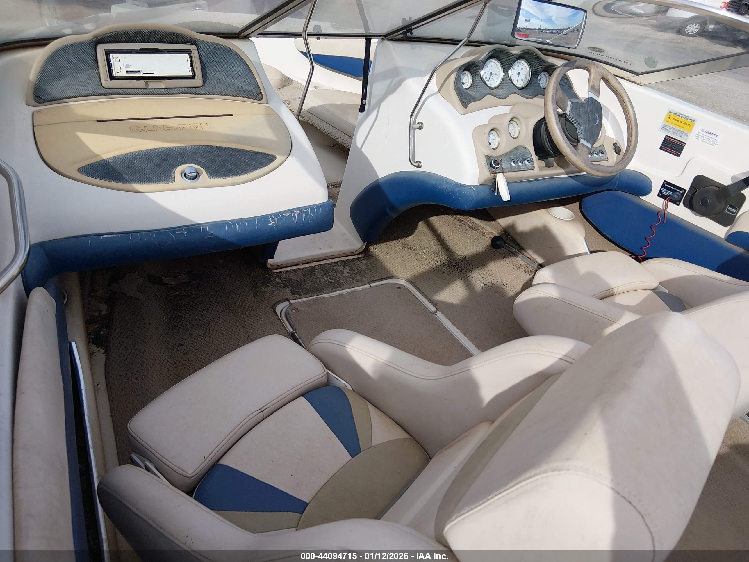 GLASTRON 18' image 5