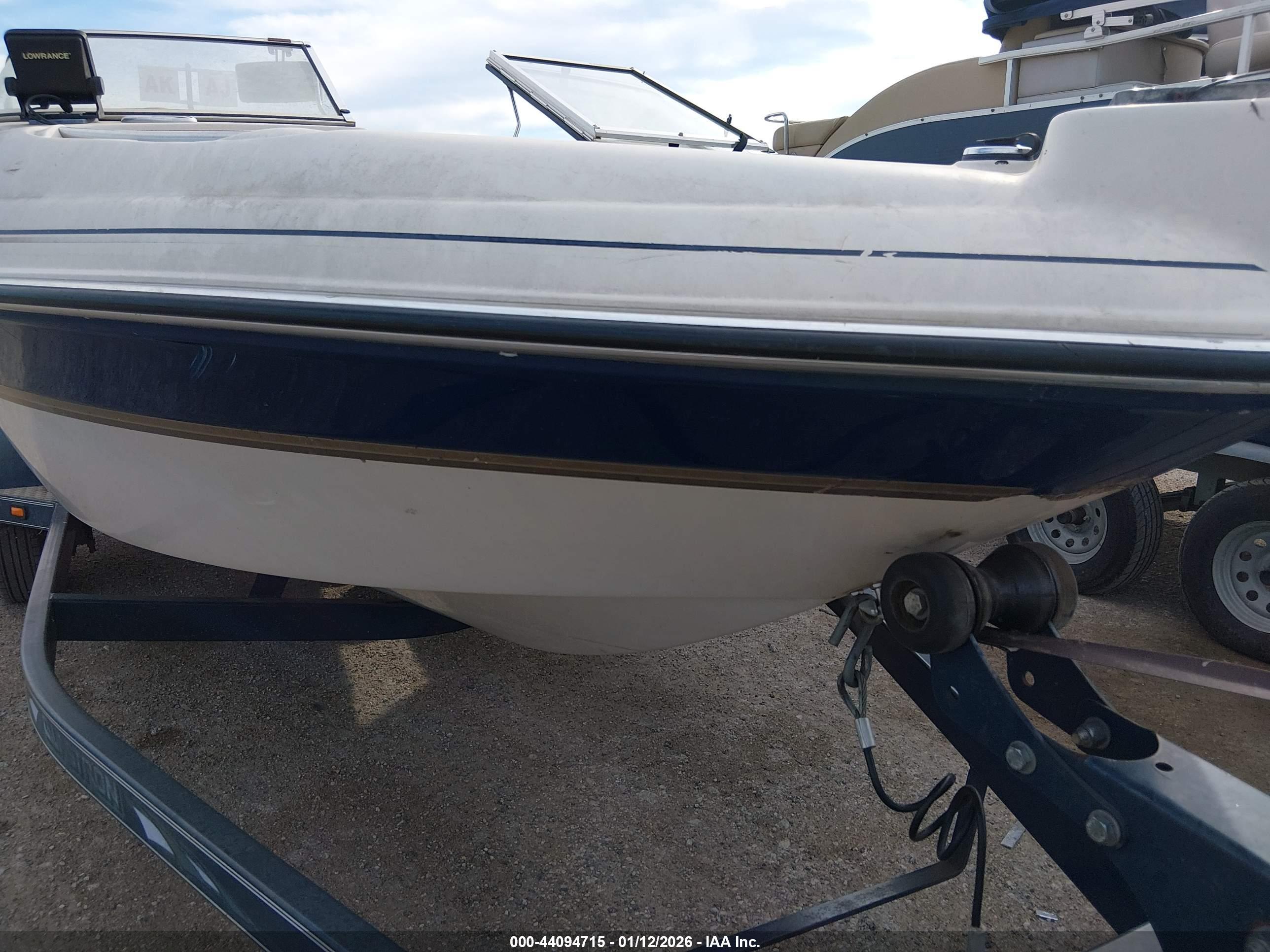 GLASTRON 18' image 6
