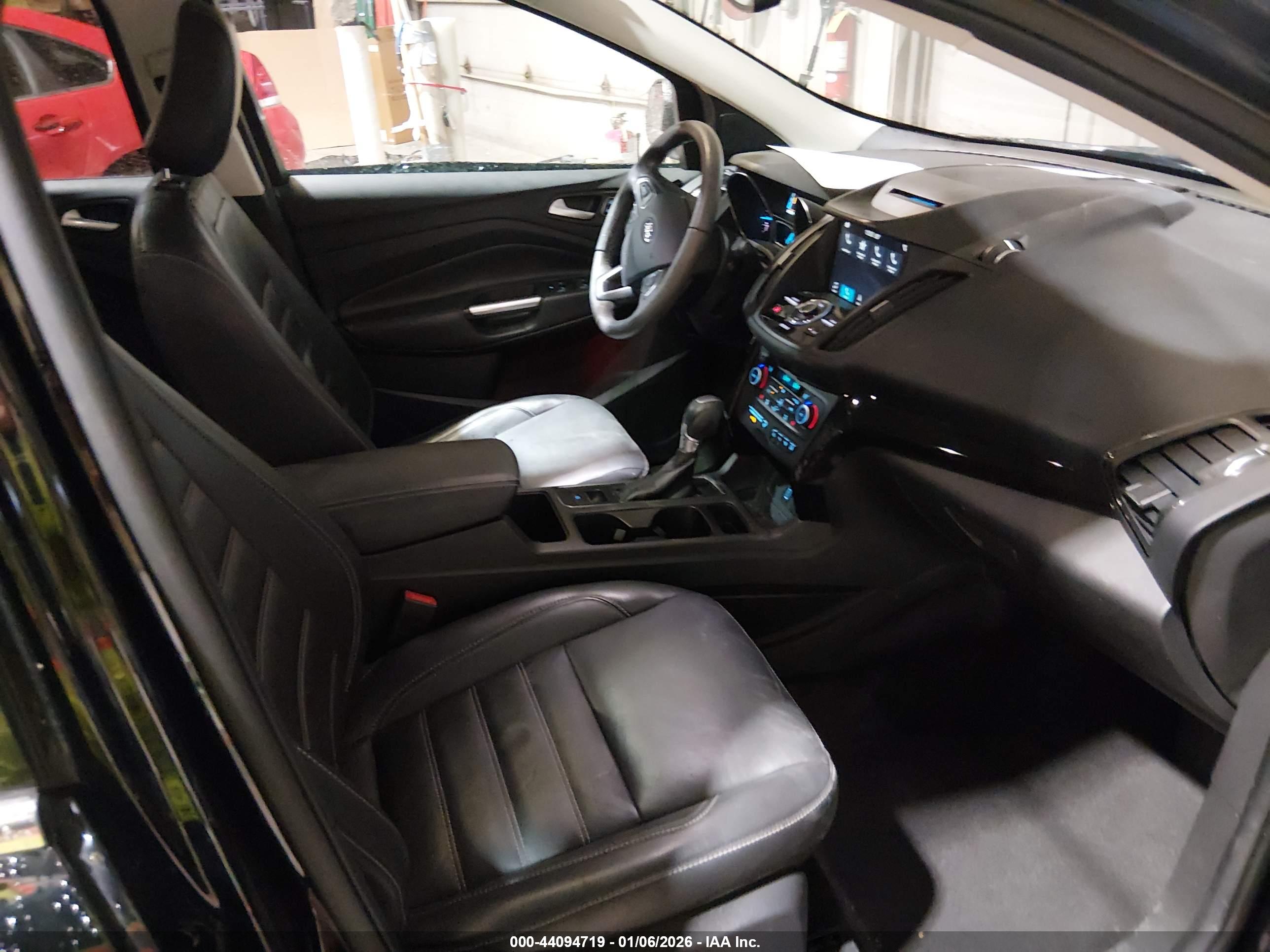 FORD ESCAPE image 5