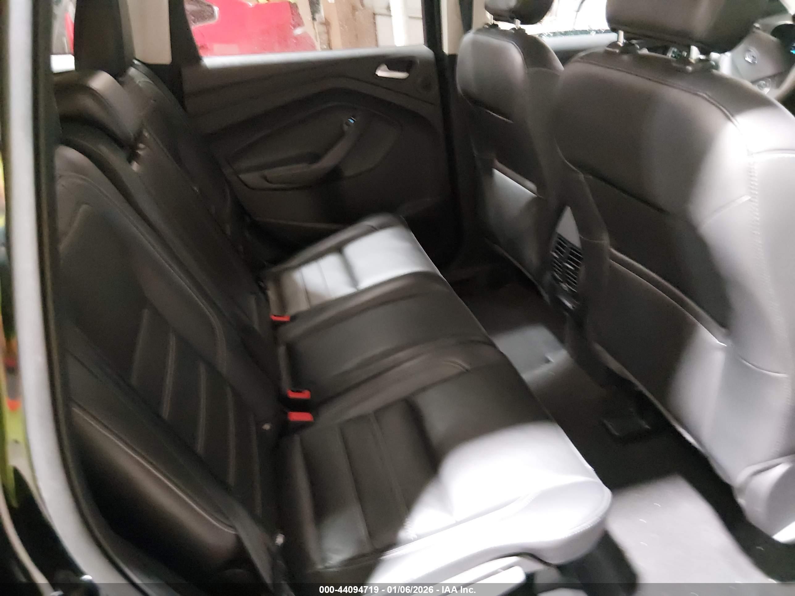 FORD ESCAPE image 8