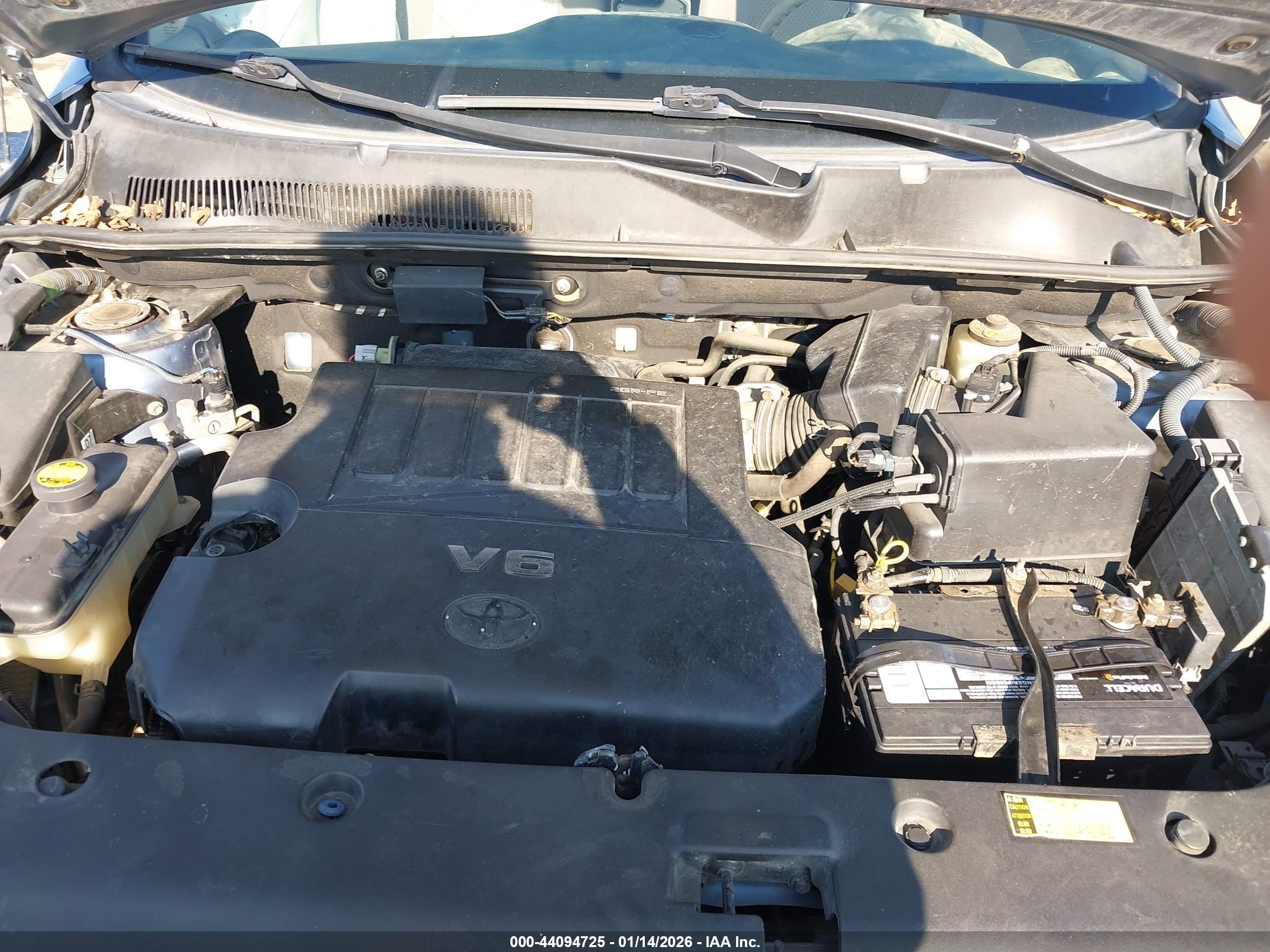 TOYOTA RAV4 image 10