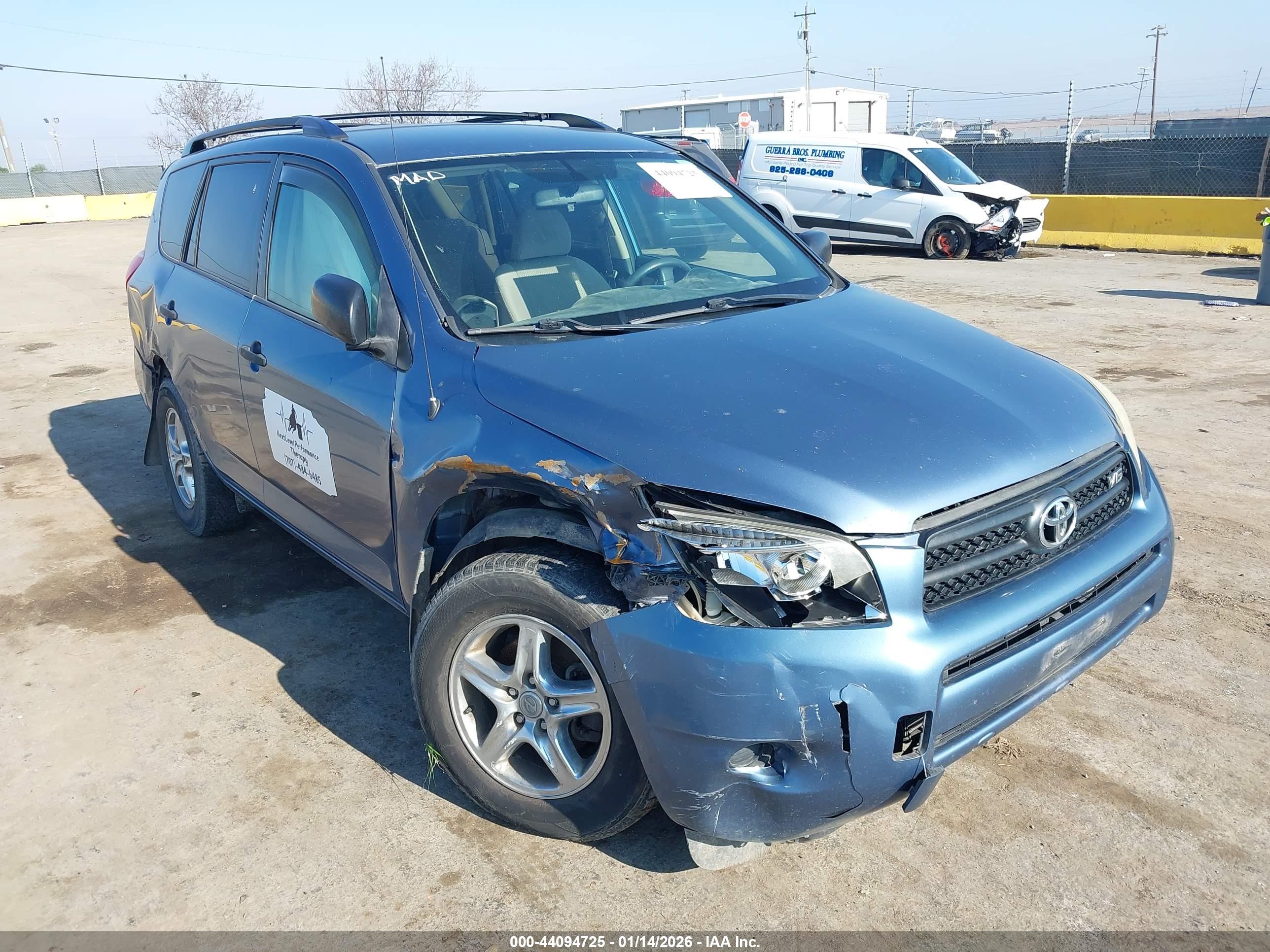 TOYOTA RAV4 image 6