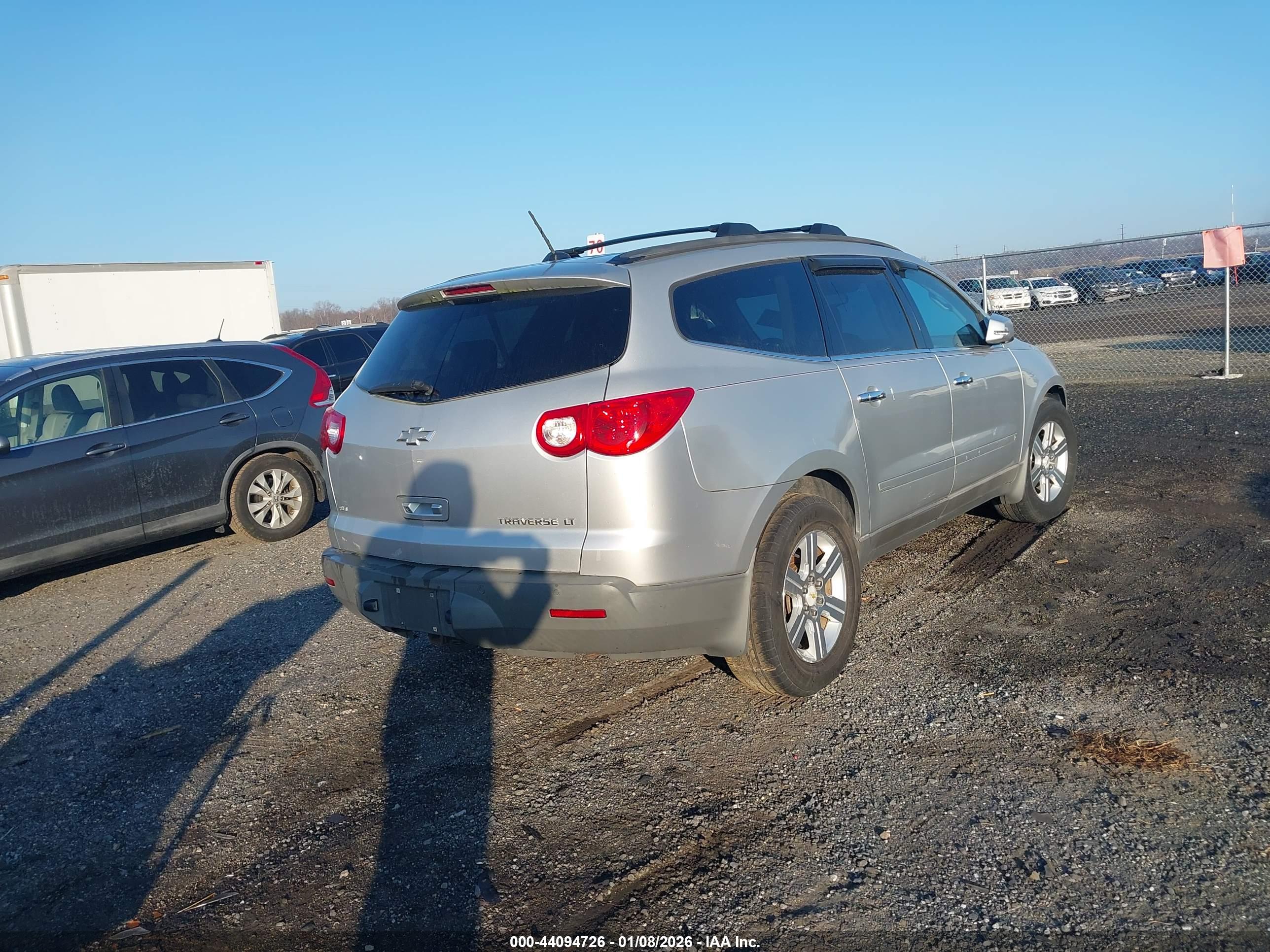 CHEVROLET TRAVERSE image 4
