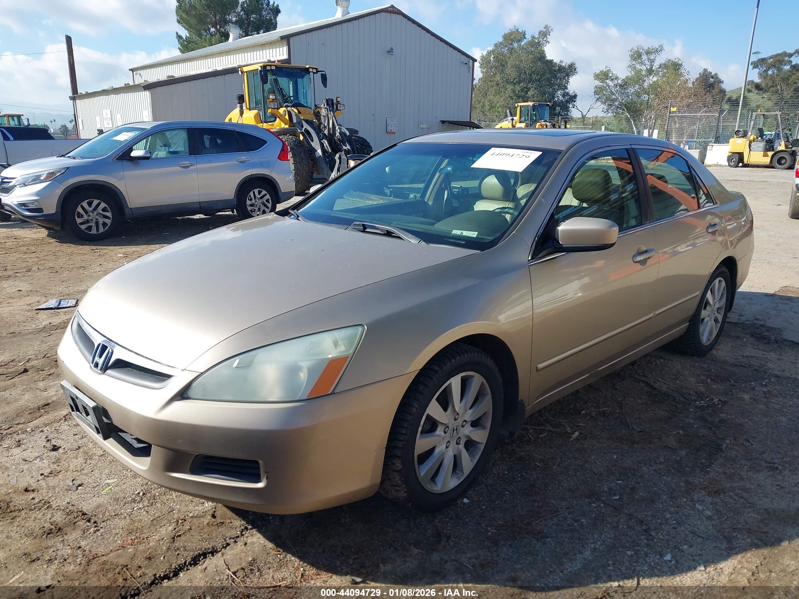 HONDA ACCORD image 2