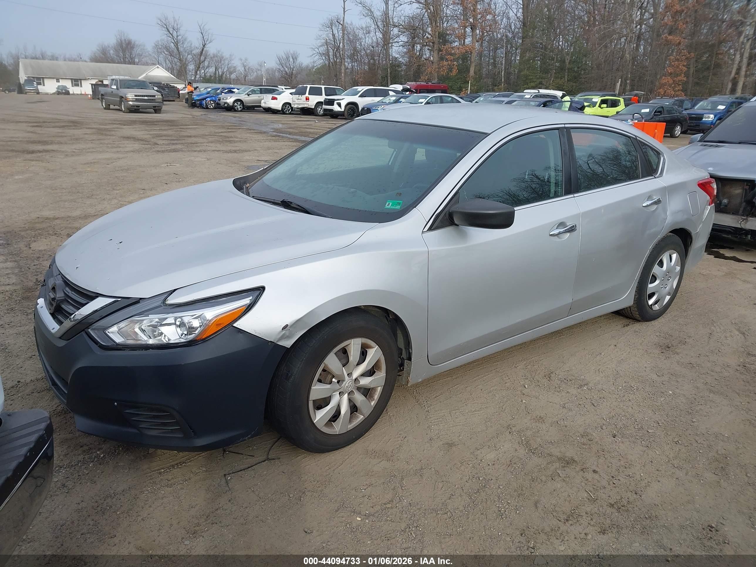 NISSAN ALTIMA image 2