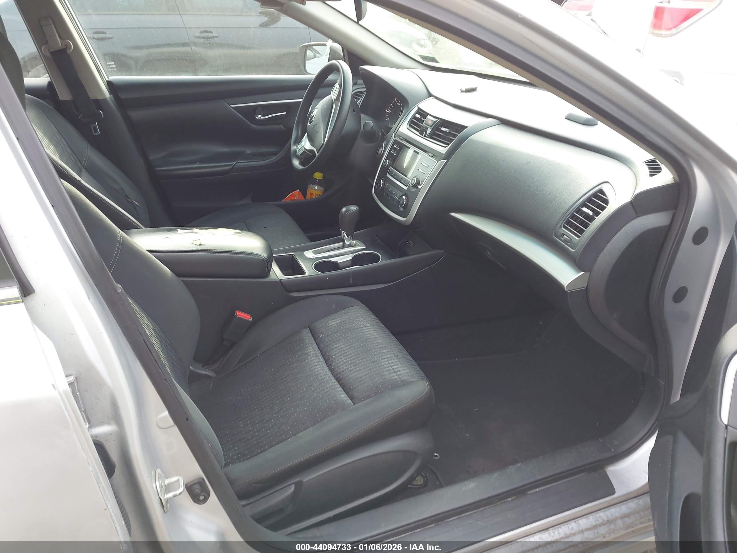 NISSAN ALTIMA image 5