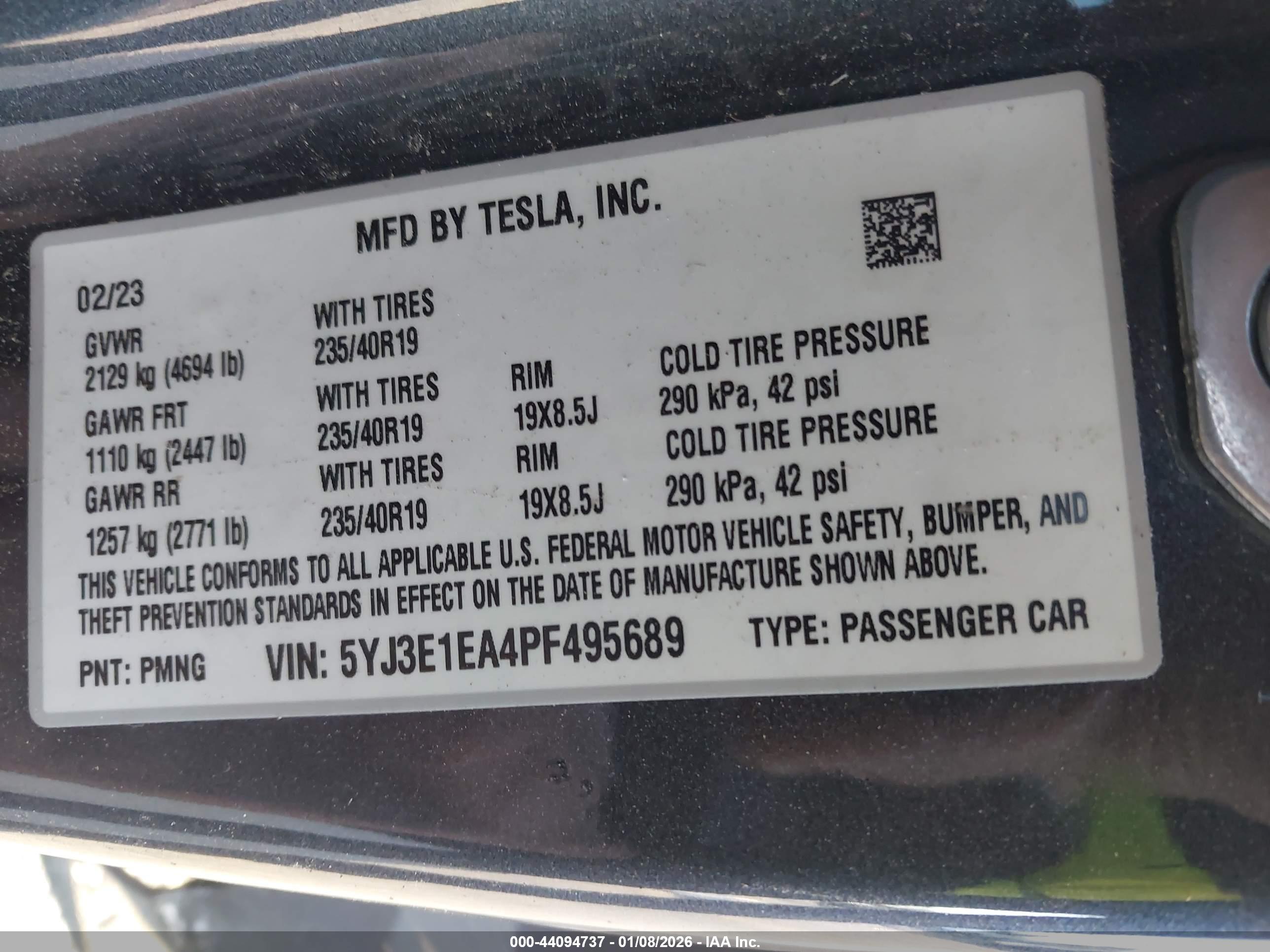 TESLA MODEL image 9