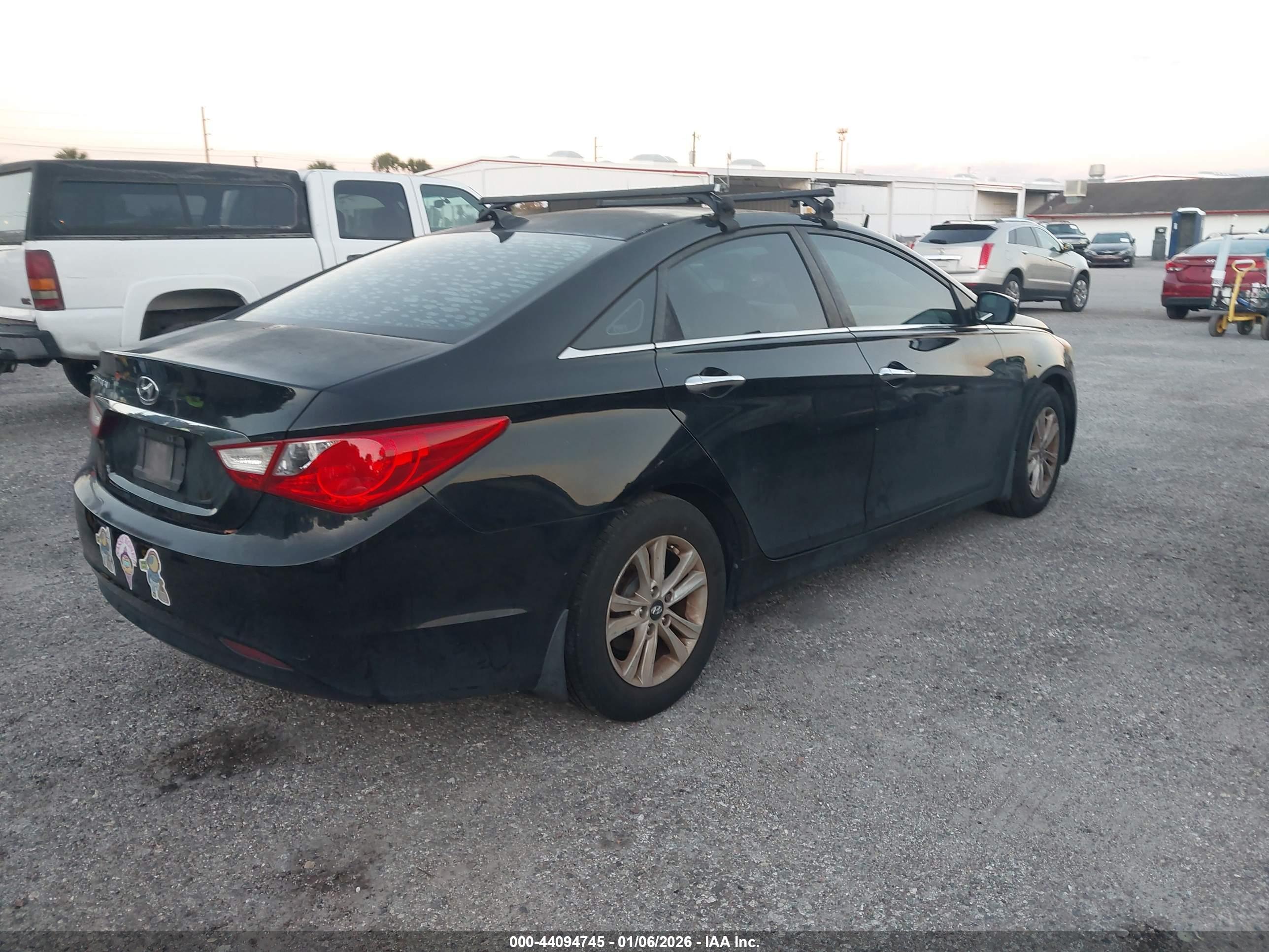 HYUNDAI SONATA image 4