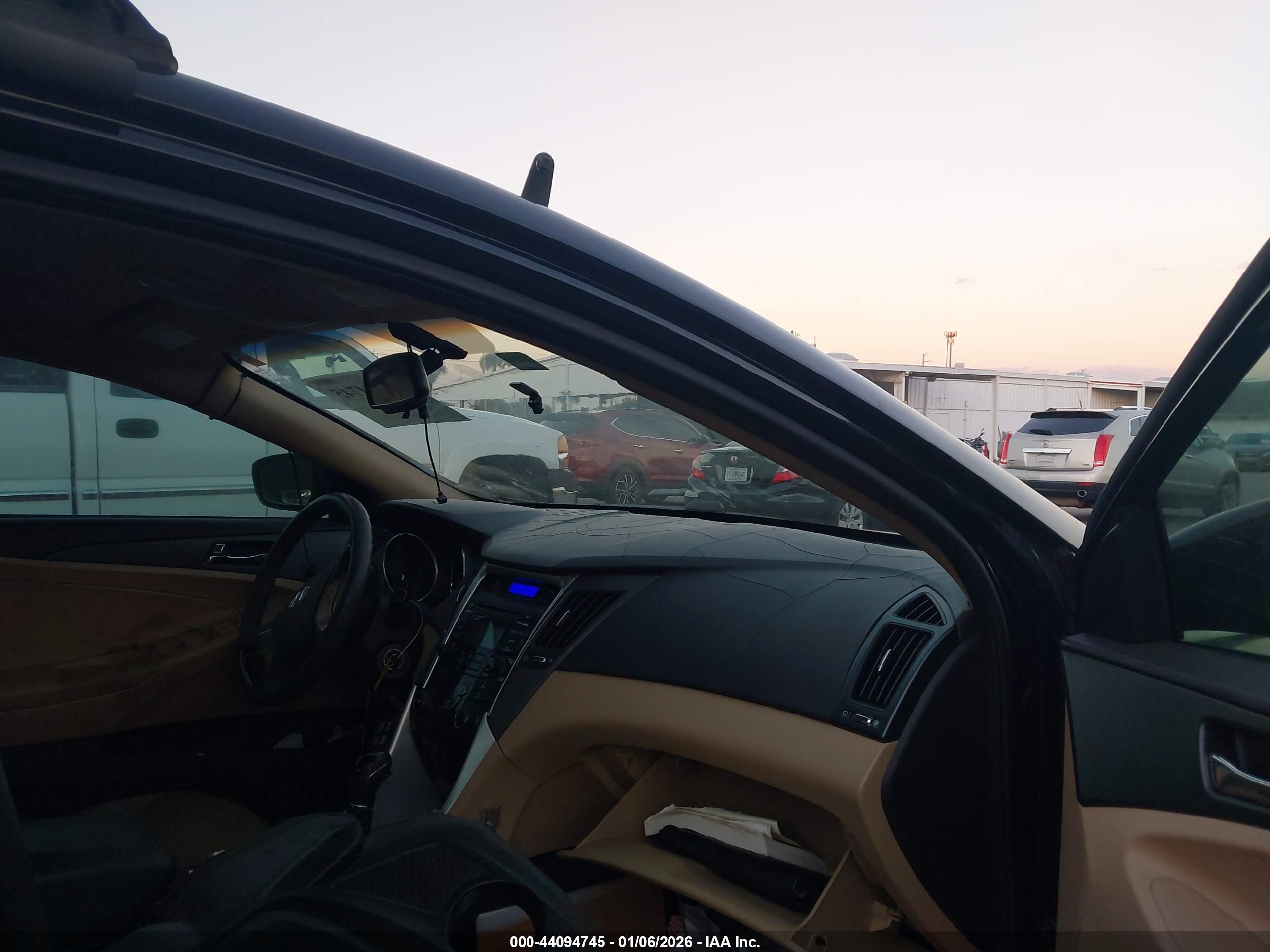 HYUNDAI SONATA image 5