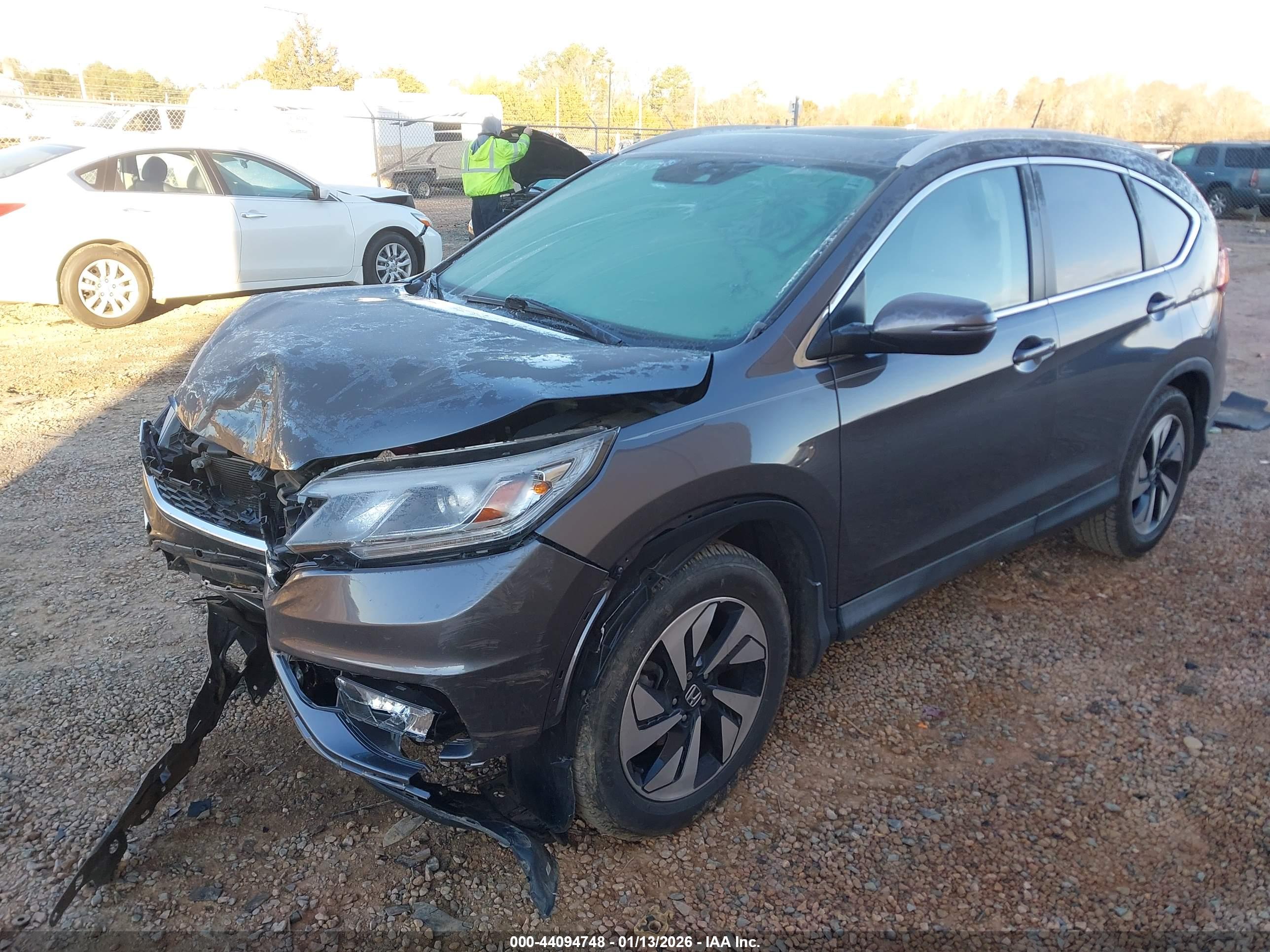 HONDA CR-V image 2
