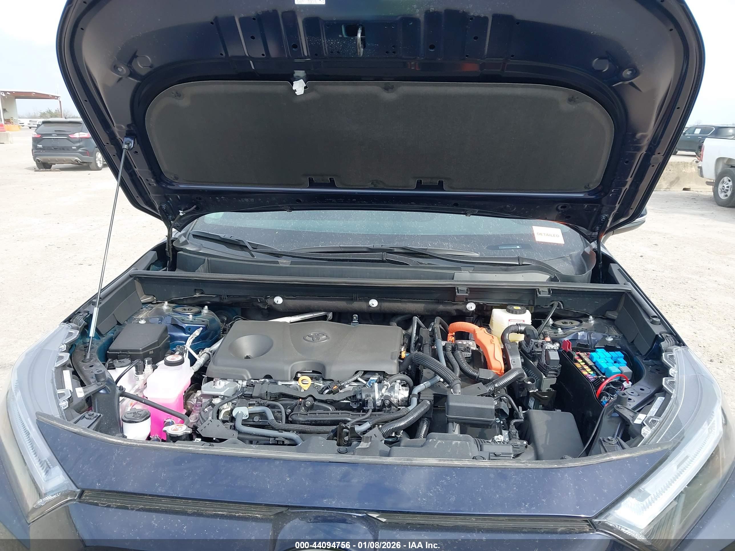 TOYOTA RAV4 image 10