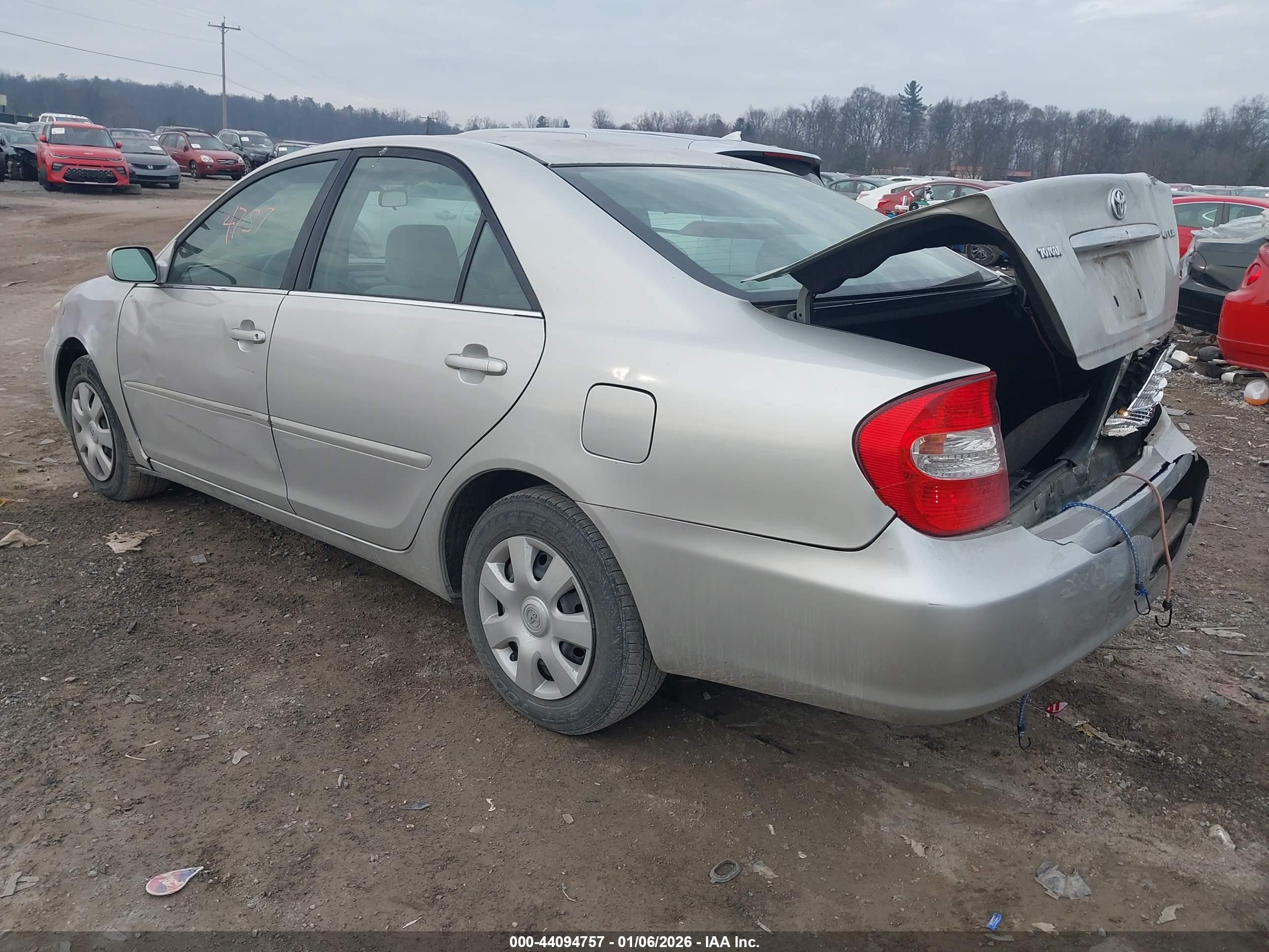 TOYOTA CAMRY image 3
