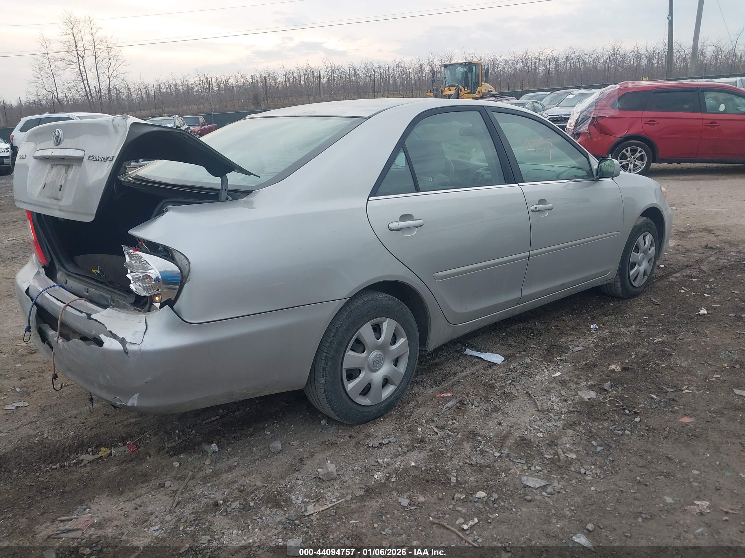 TOYOTA CAMRY image 4