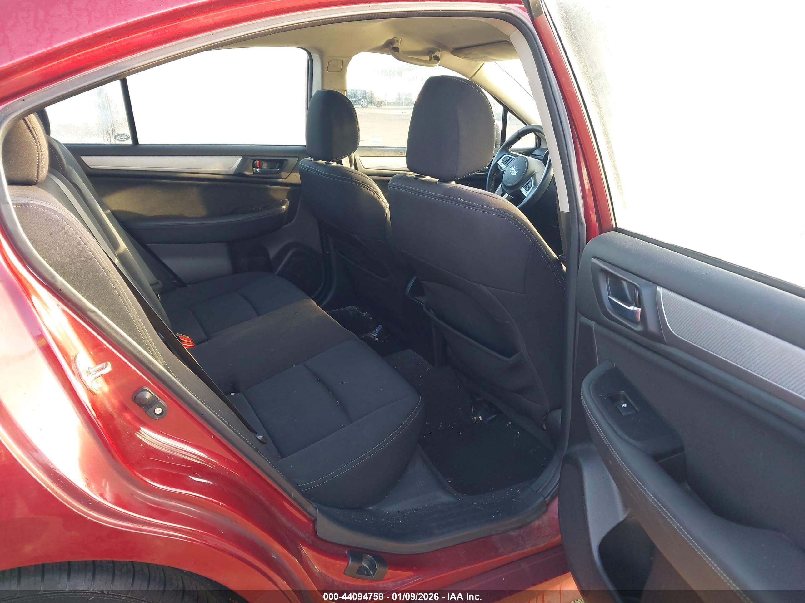 SUBARU LEGACY image 8