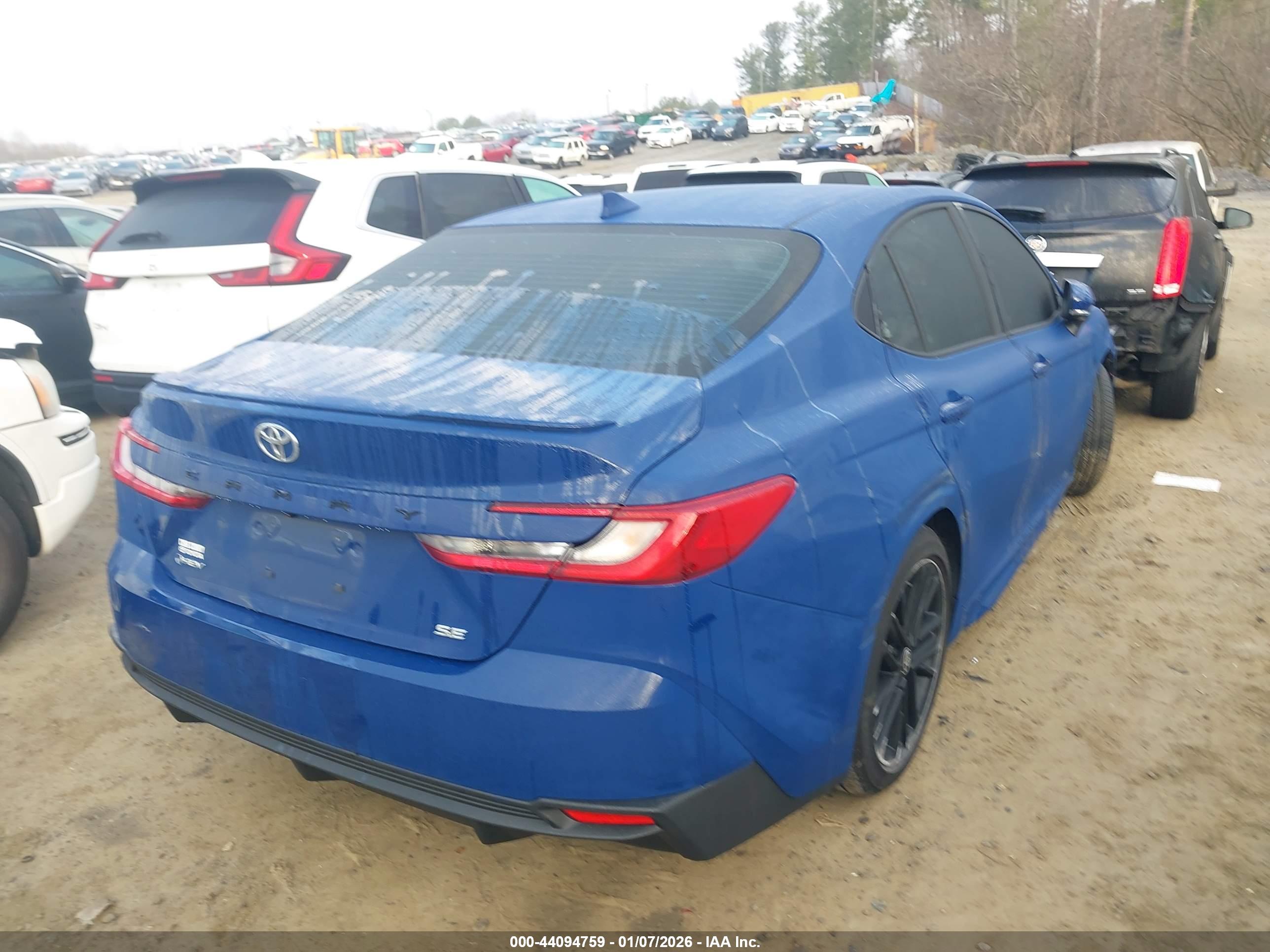 TOYOTA CAMRY image 4