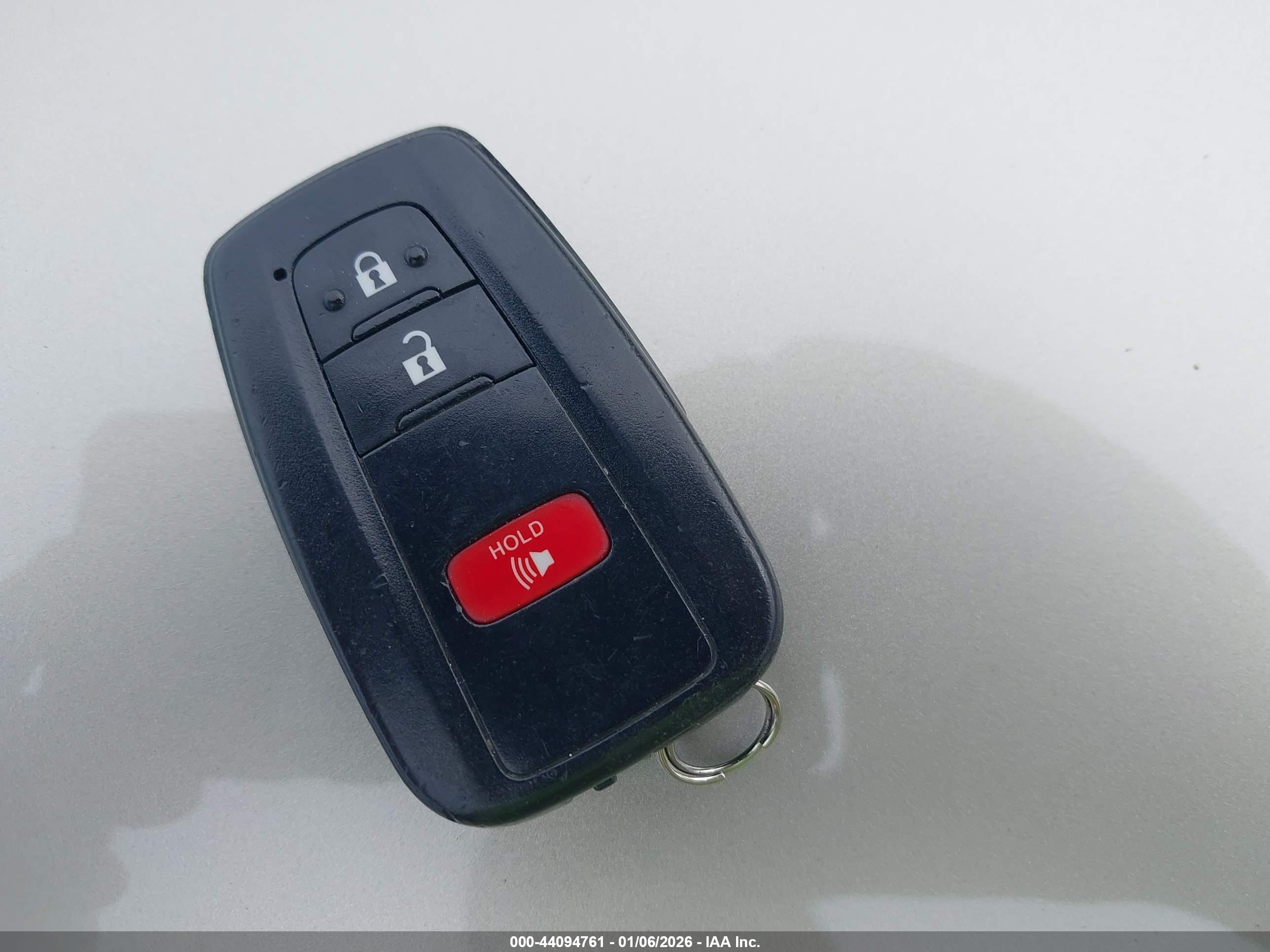 TOYOTA PRIUS image 11