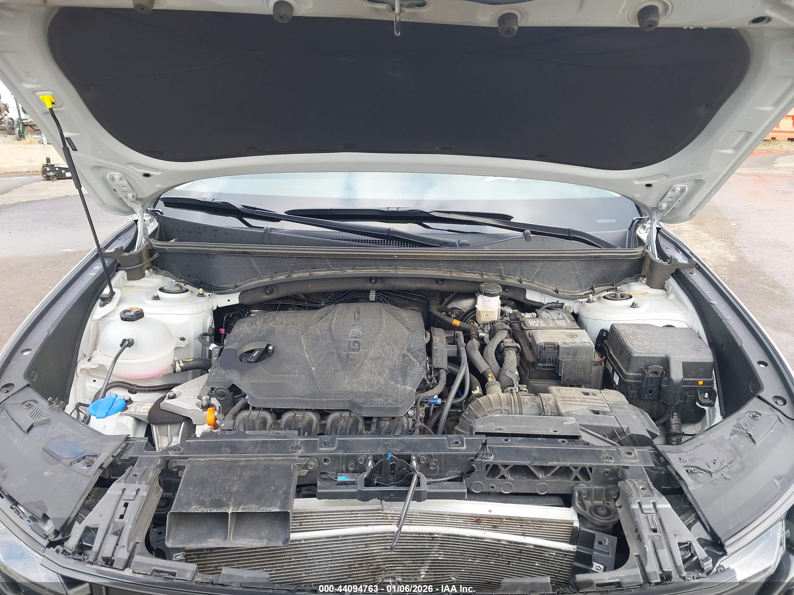 HYUNDAI TUCSON image 10