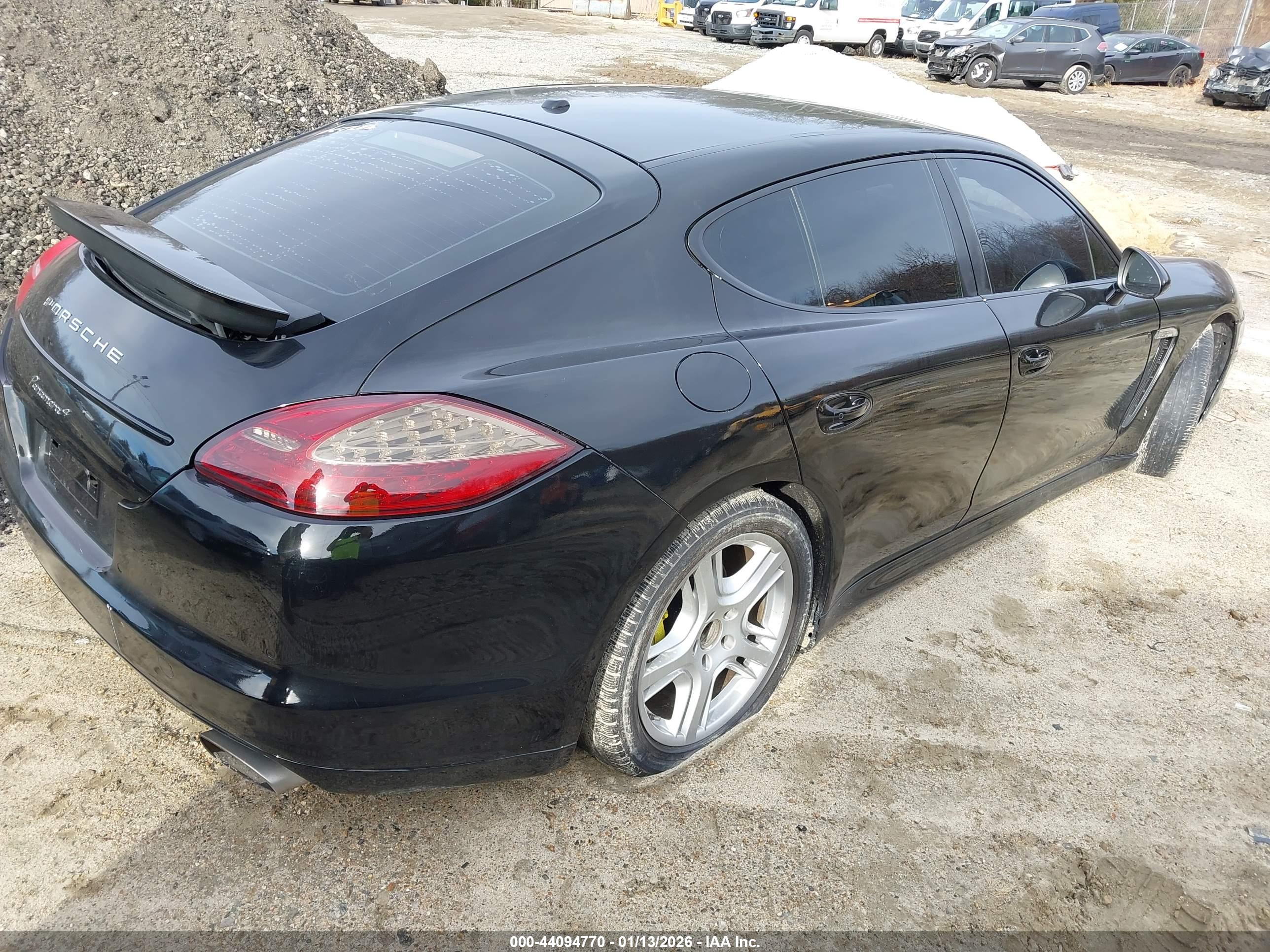 PORSCHE PANAMERA image 4