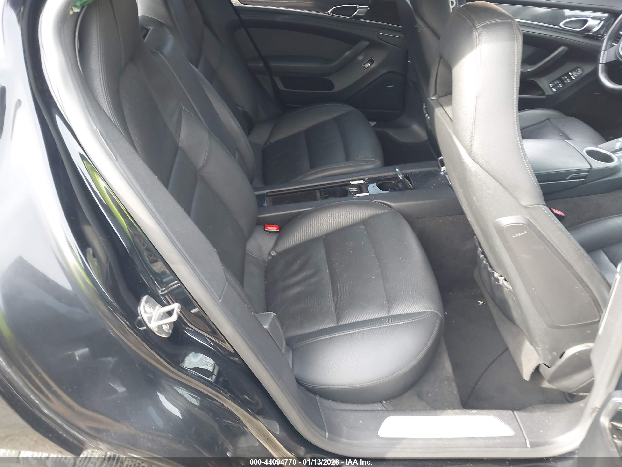 PORSCHE PANAMERA image 8