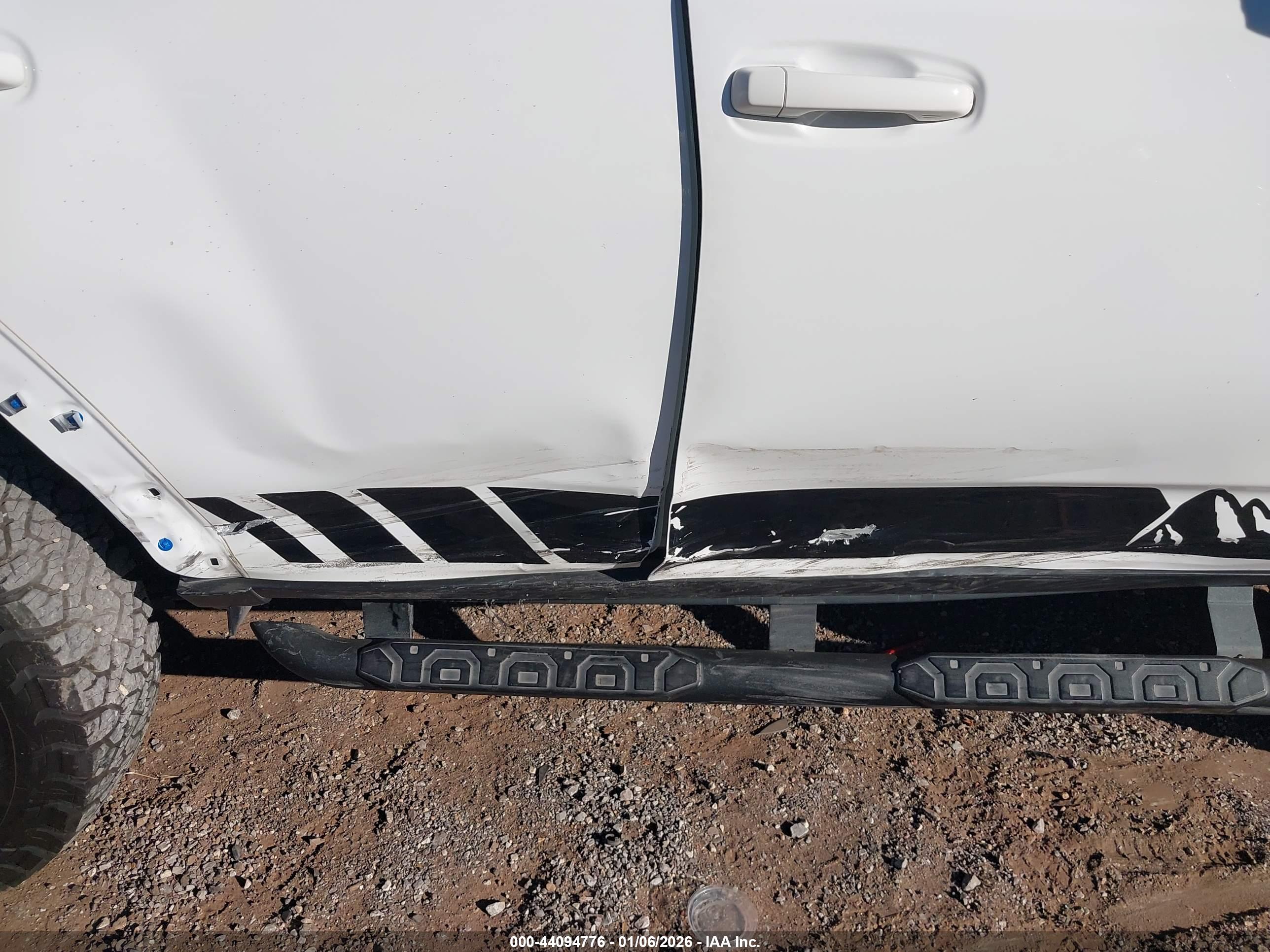 TOYOTA 4RUNNER image 6