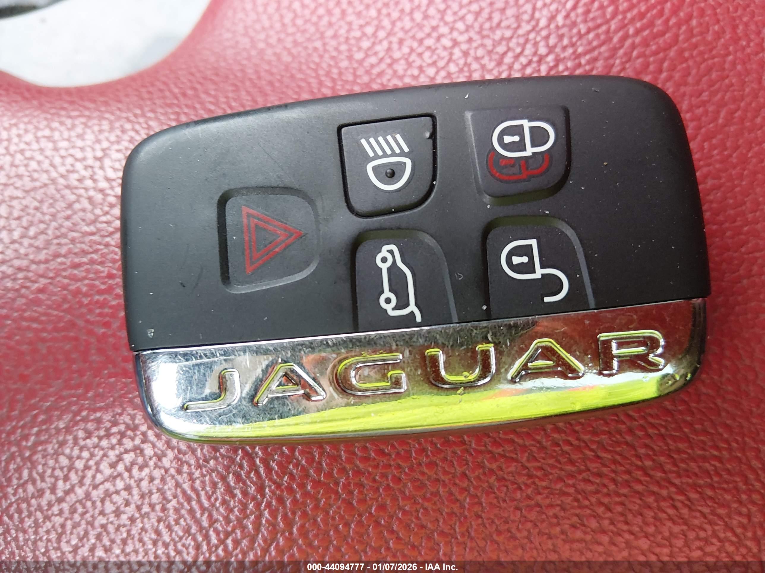 JAGUAR F-PACE image 11
