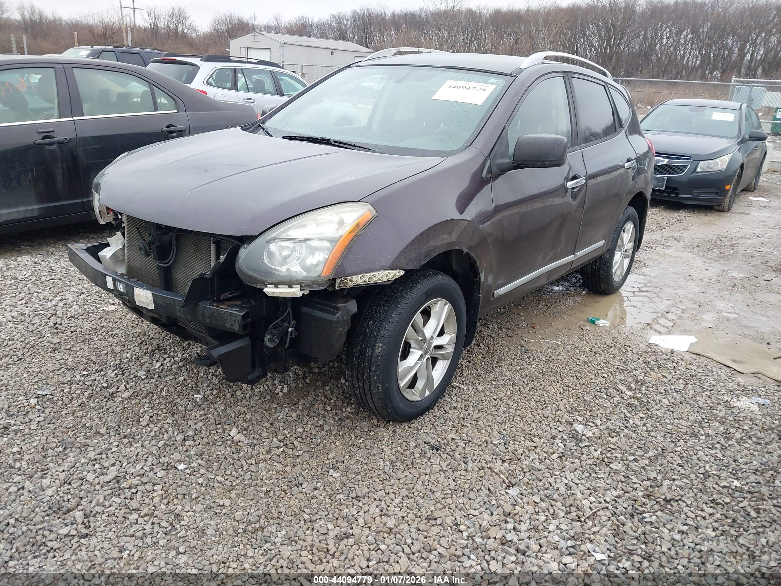 NISSAN ROGUE image 2