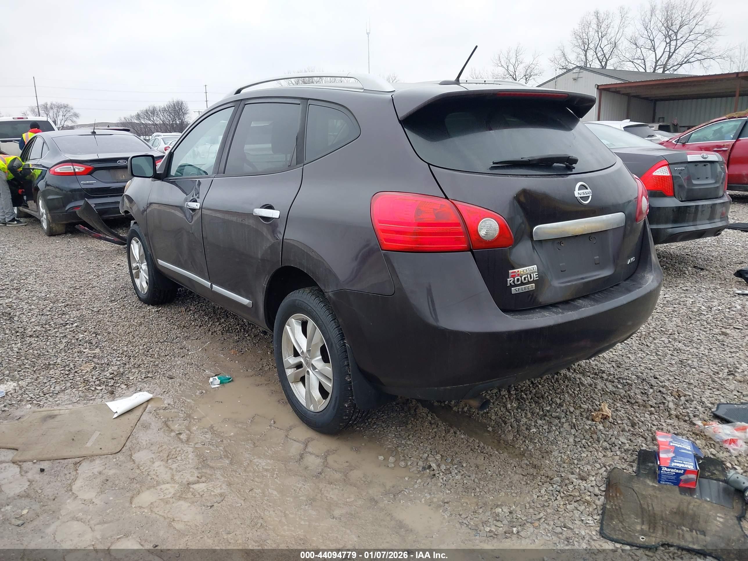 NISSAN ROGUE image 3
