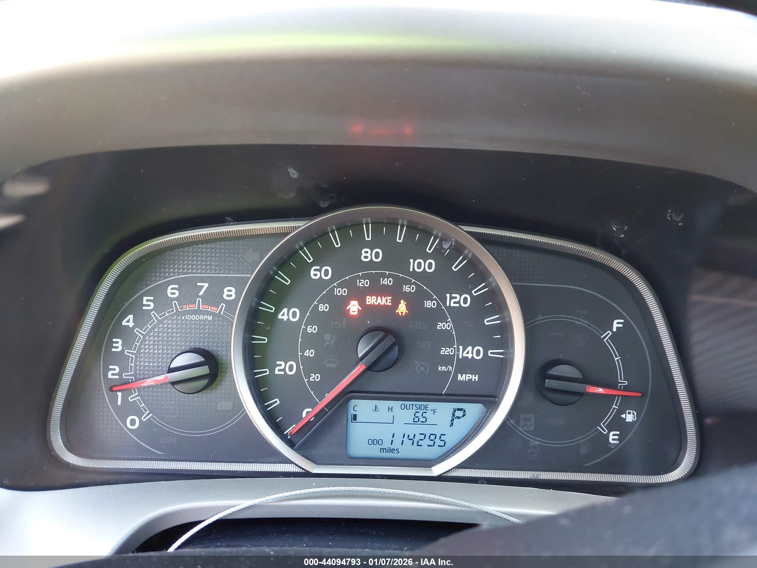 TOYOTA RAV4 image 7