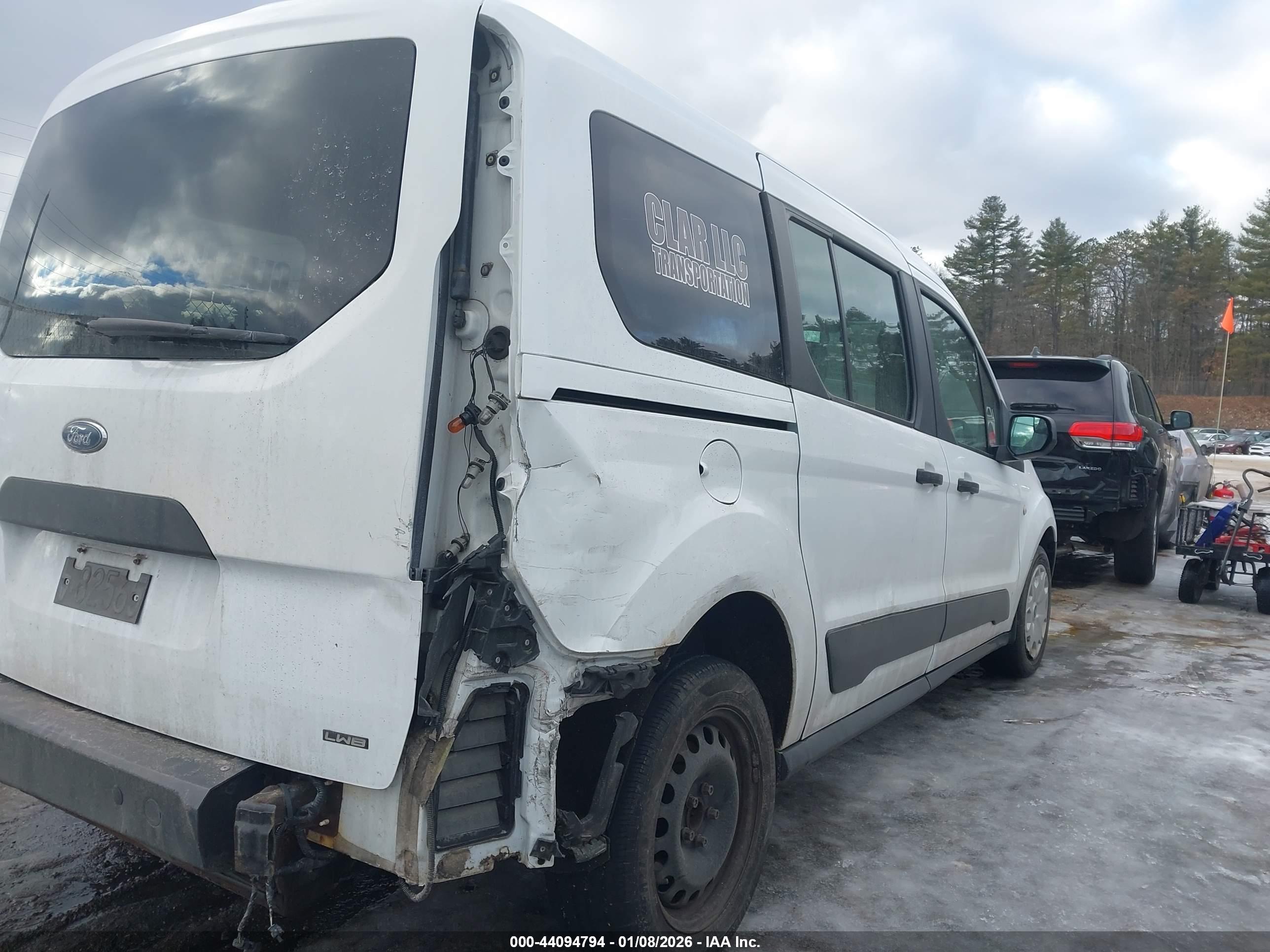 FORD TRANSIT image 6