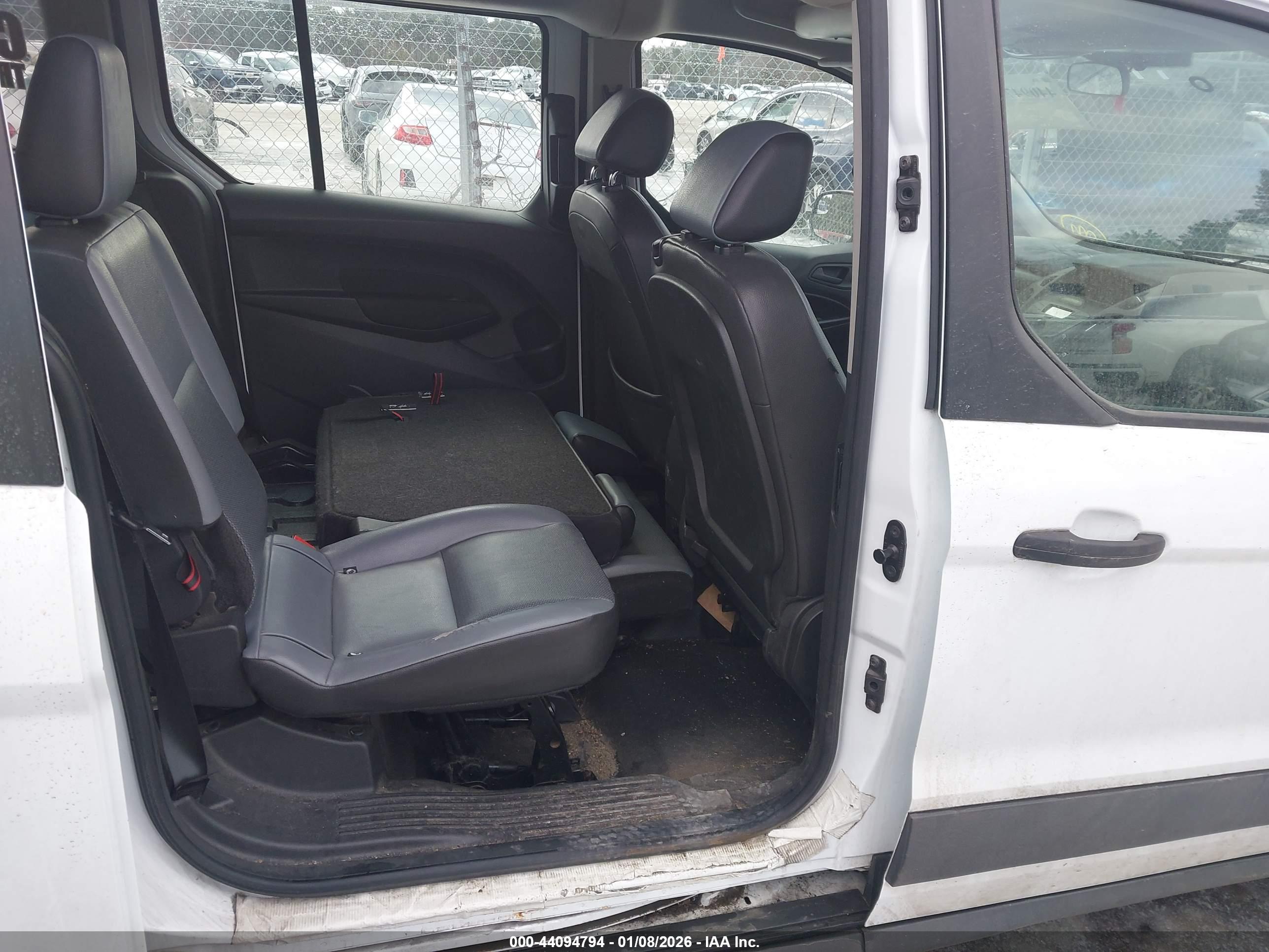 FORD TRANSIT image 8