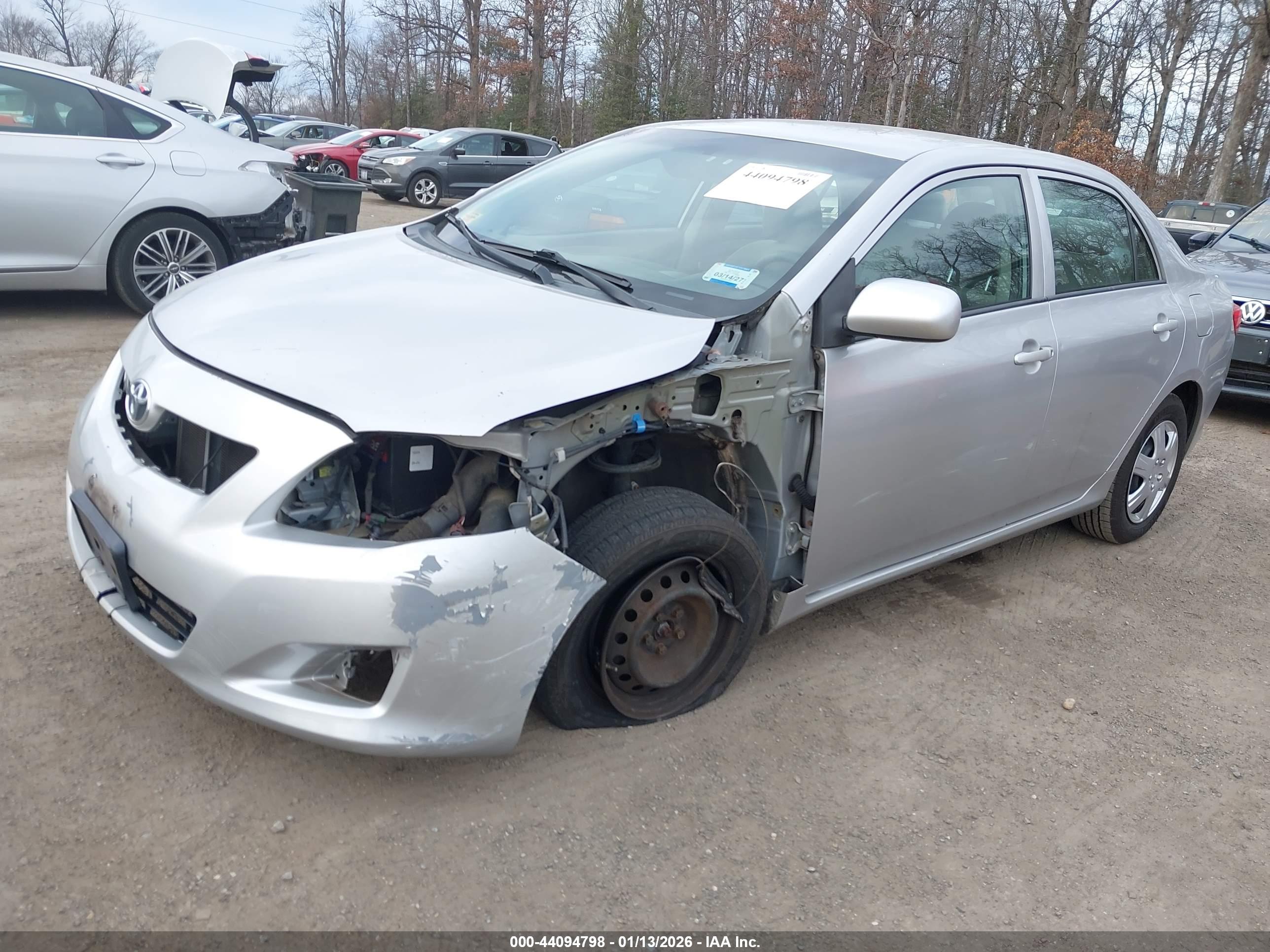TOYOTA COROLLA image 2