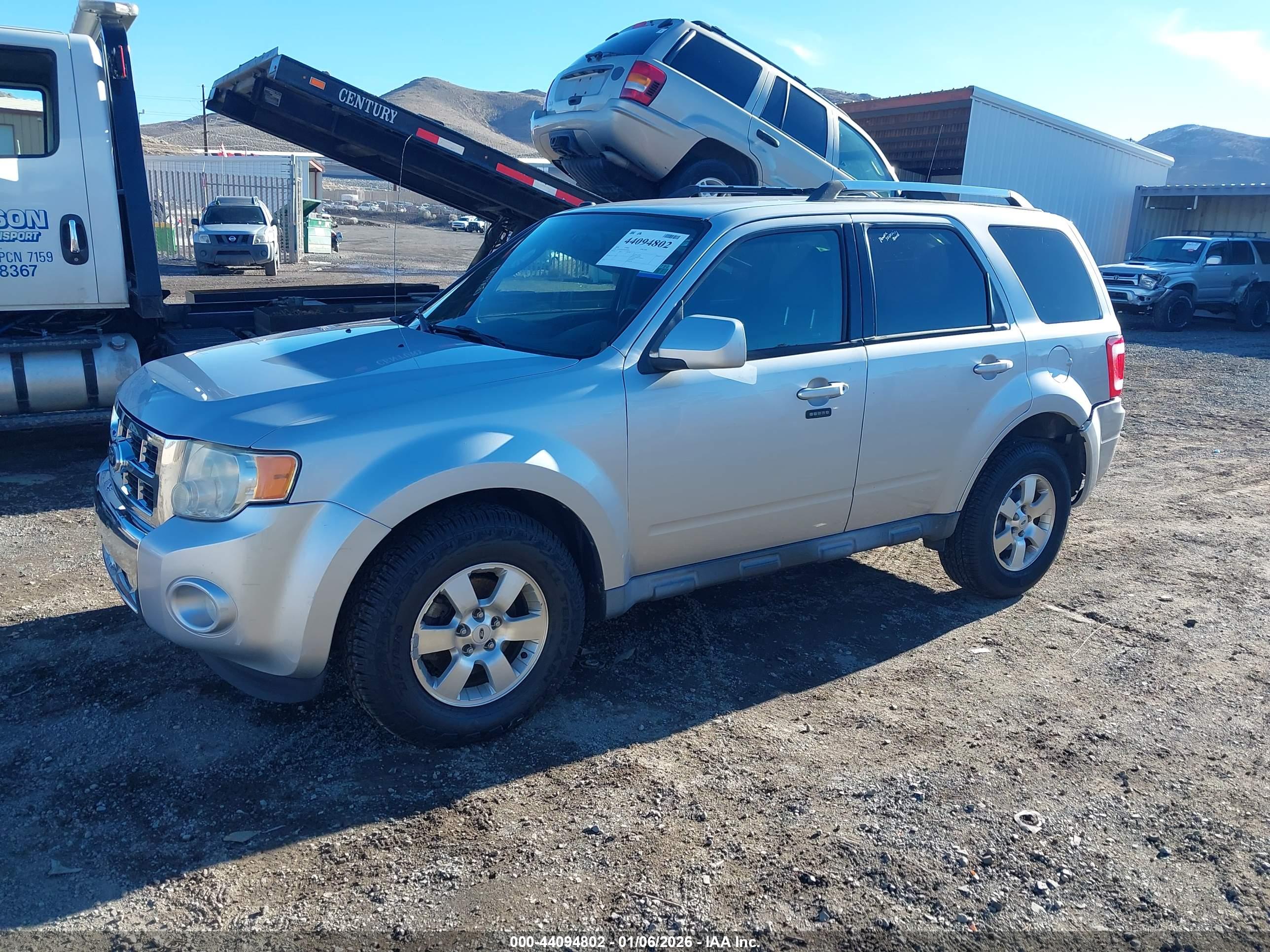 FORD ESCAPE image 2