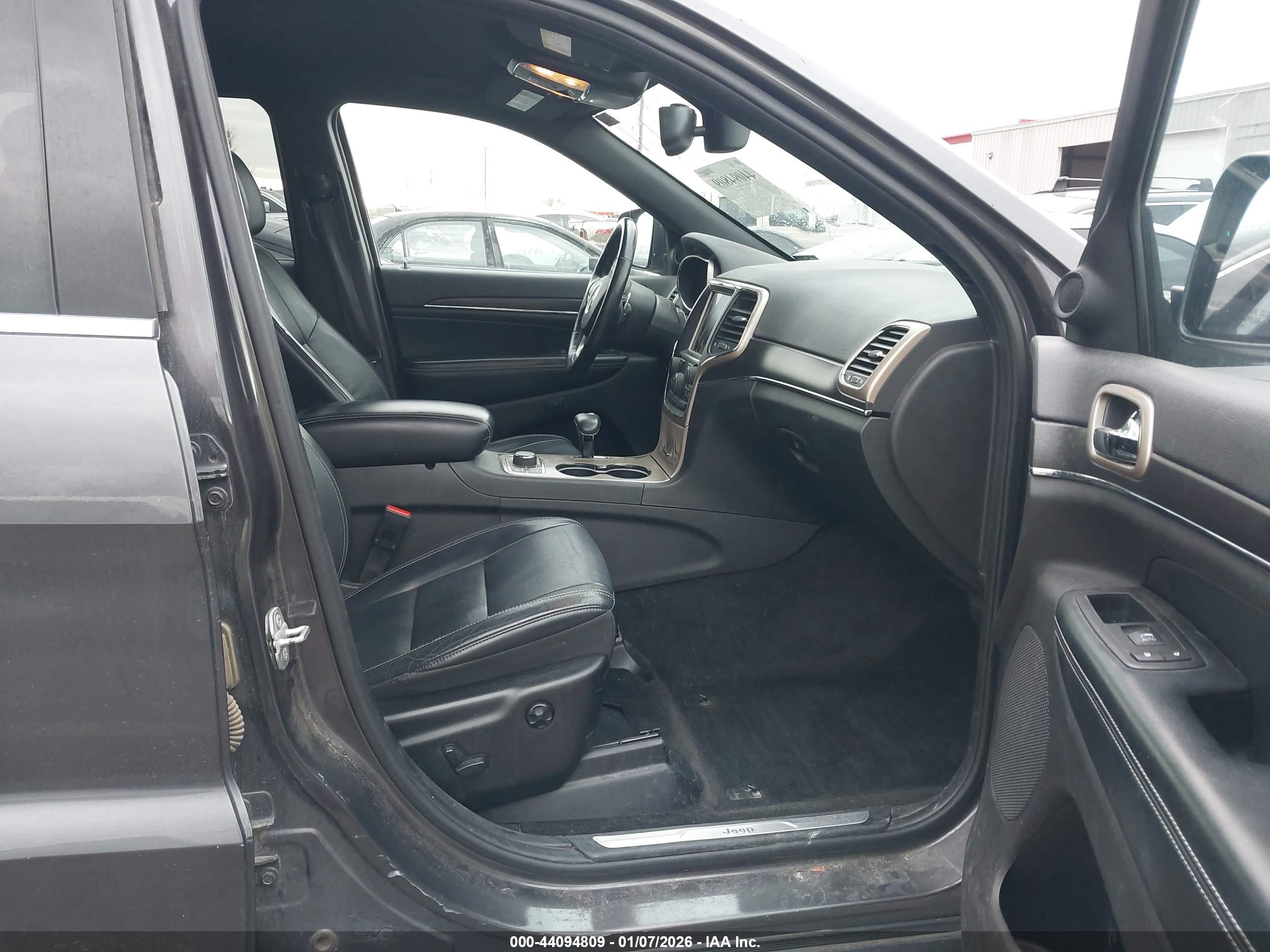 JEEP GRAND image 5