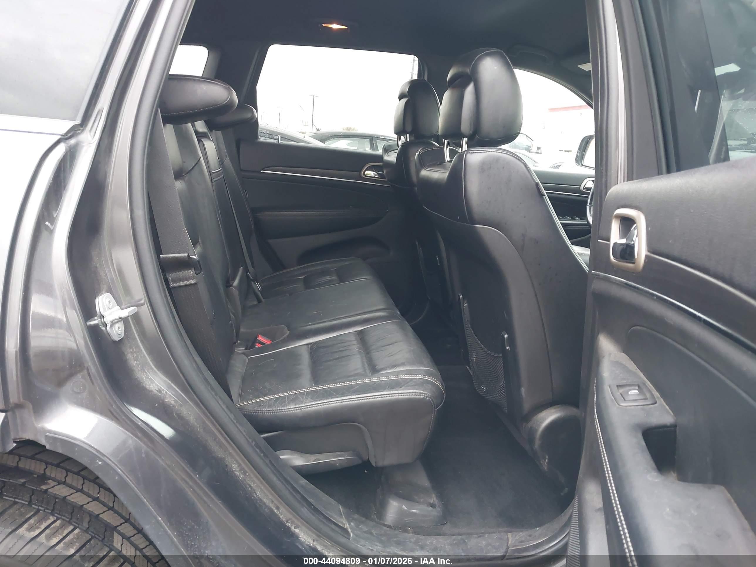 JEEP GRAND image 8