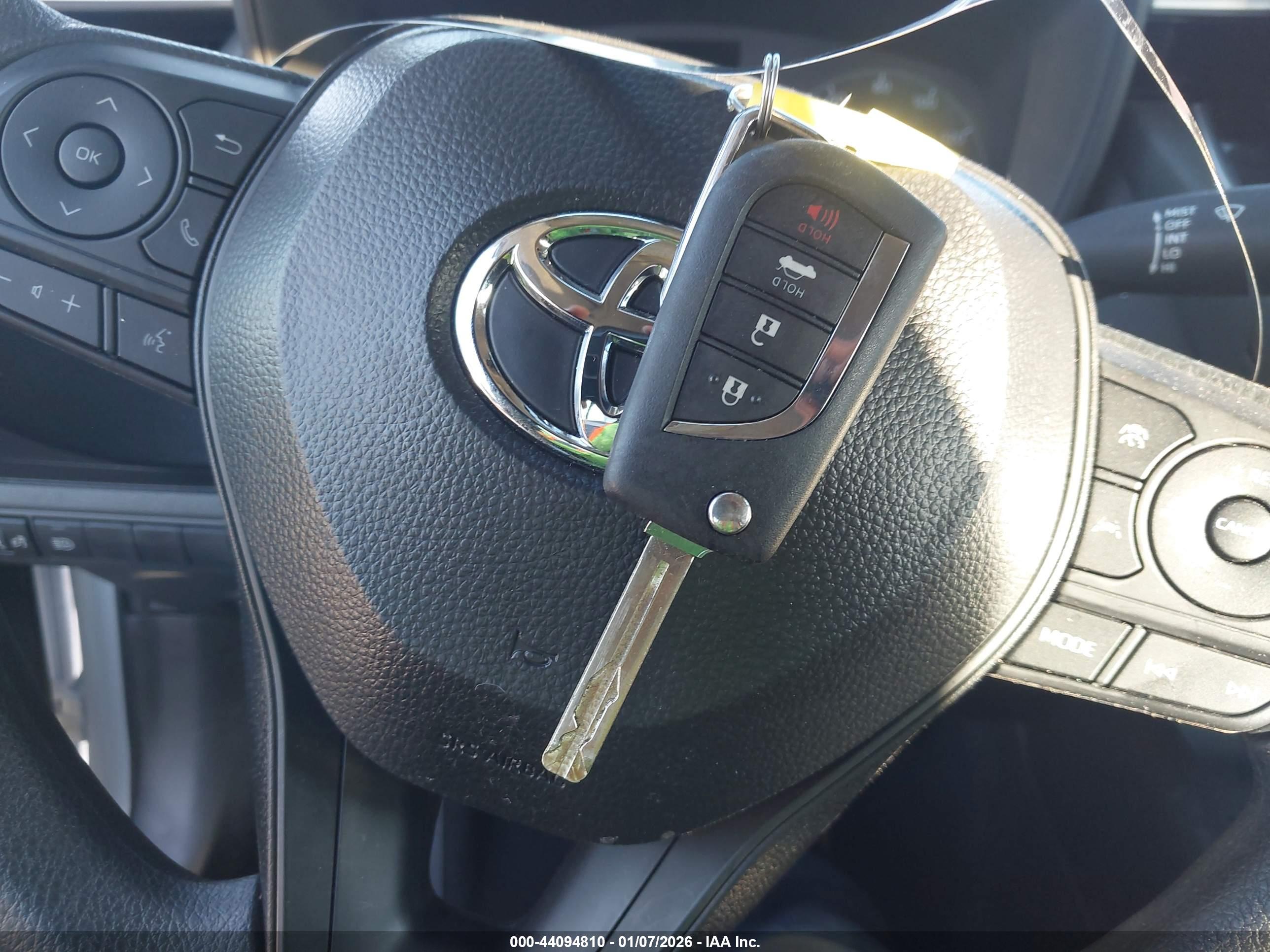 TOYOTA COROLLA image 11