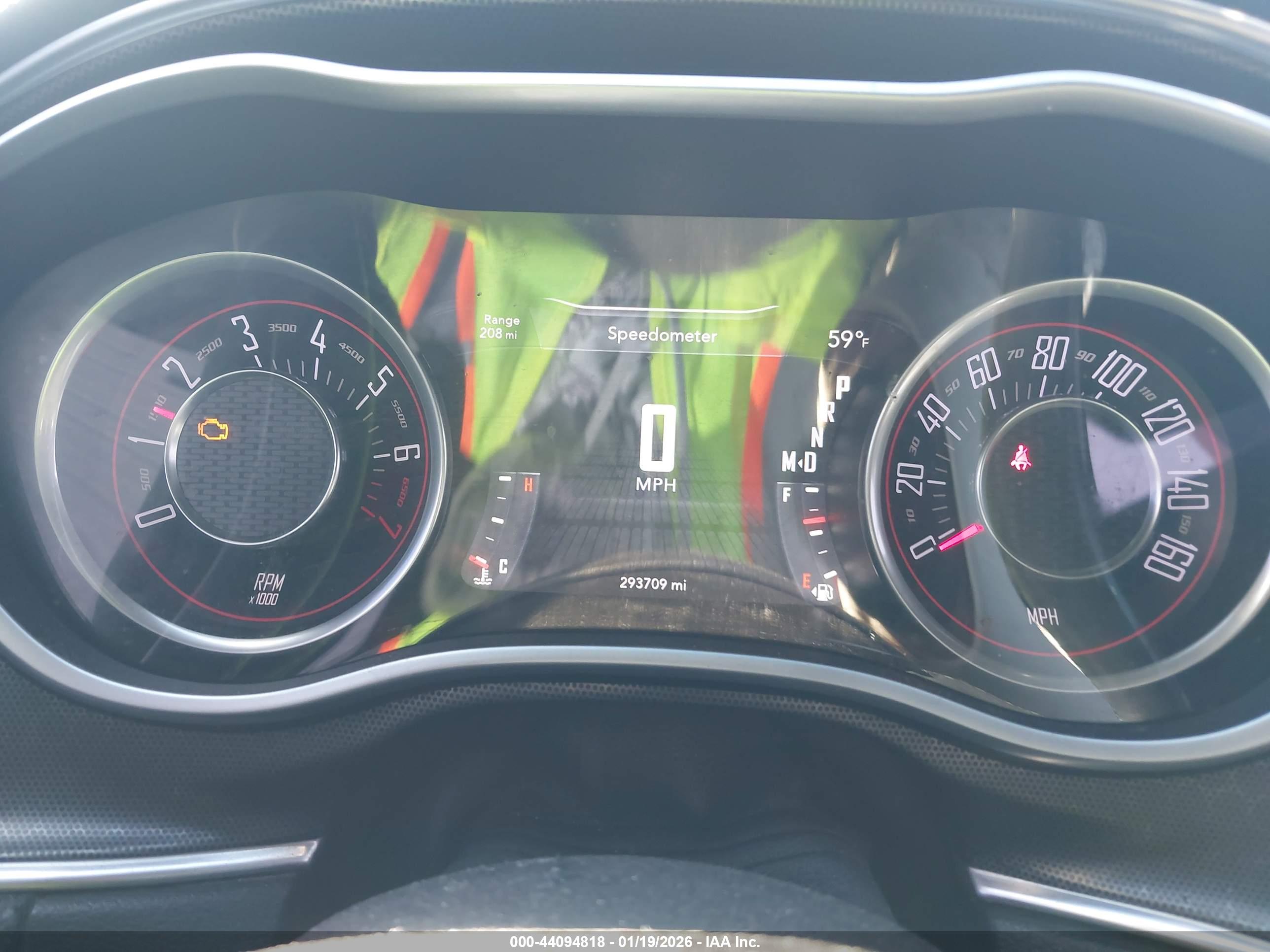 DODGE CHALLENGER image 7
