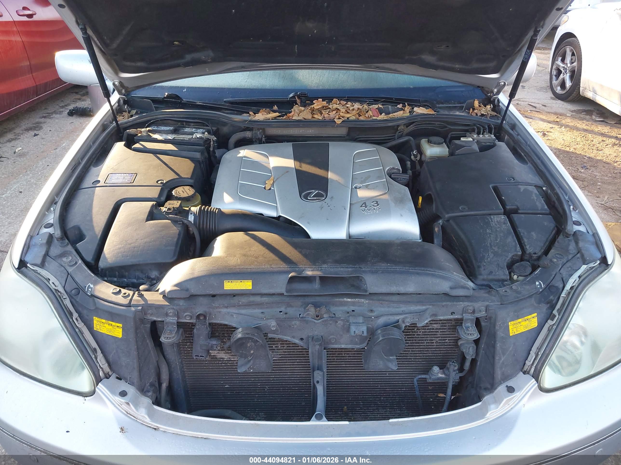 LEXUS LS image 10