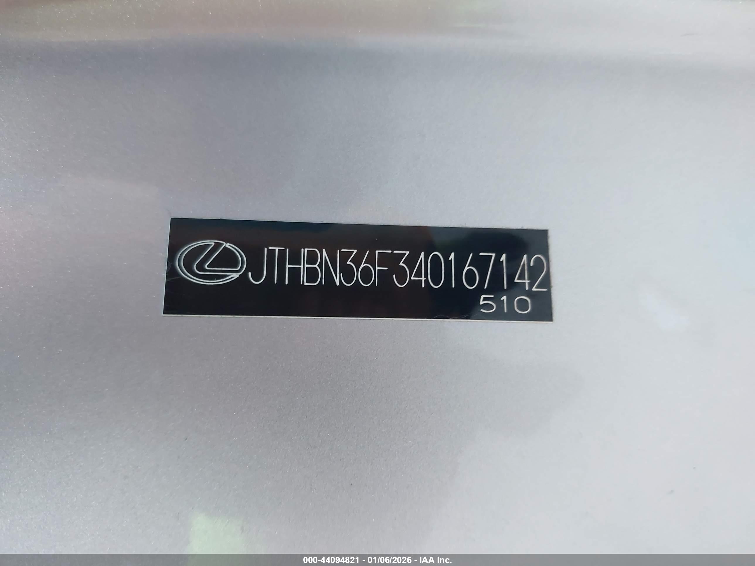 LEXUS LS image 9