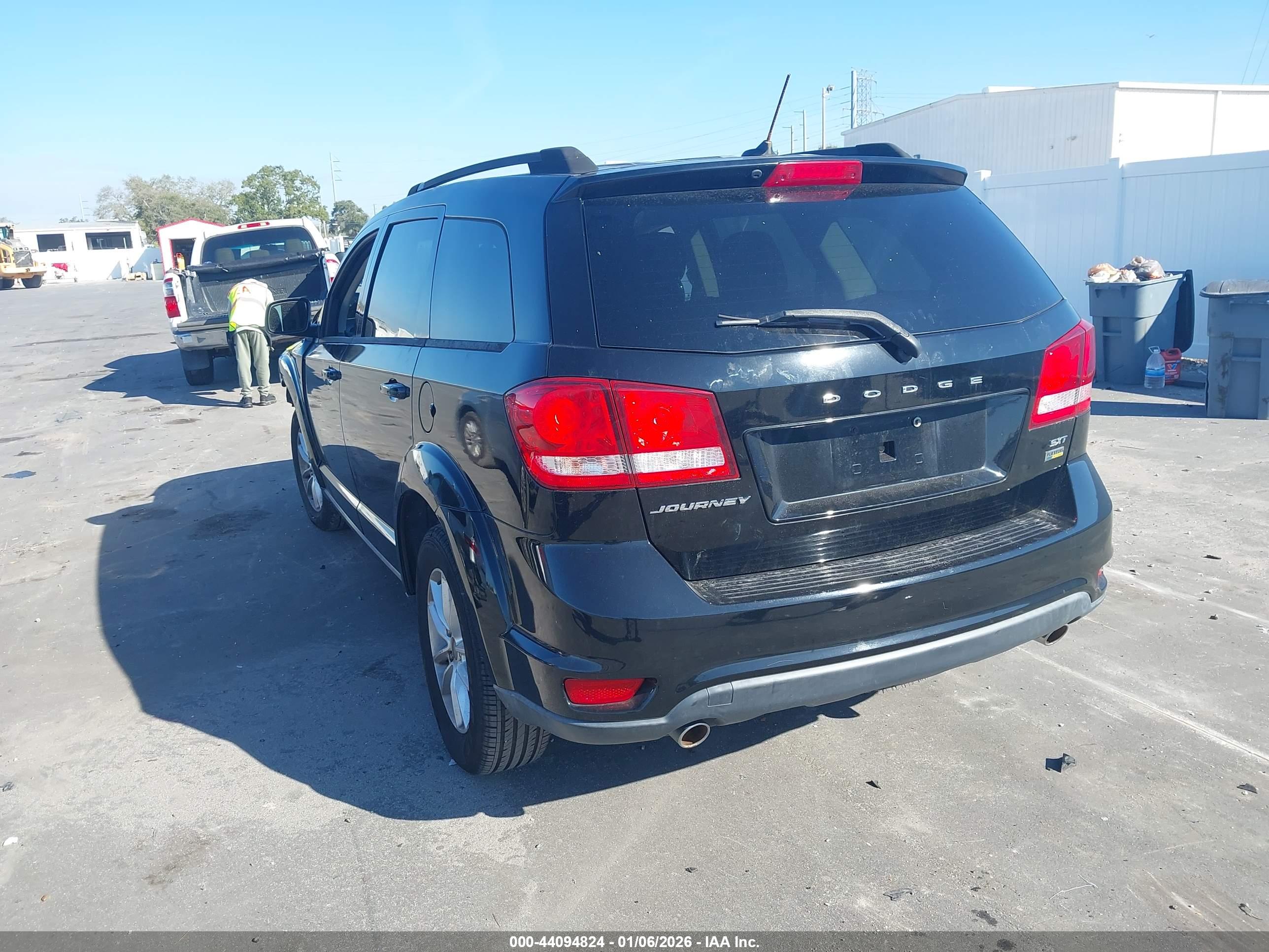 DODGE JOURNEY image 3