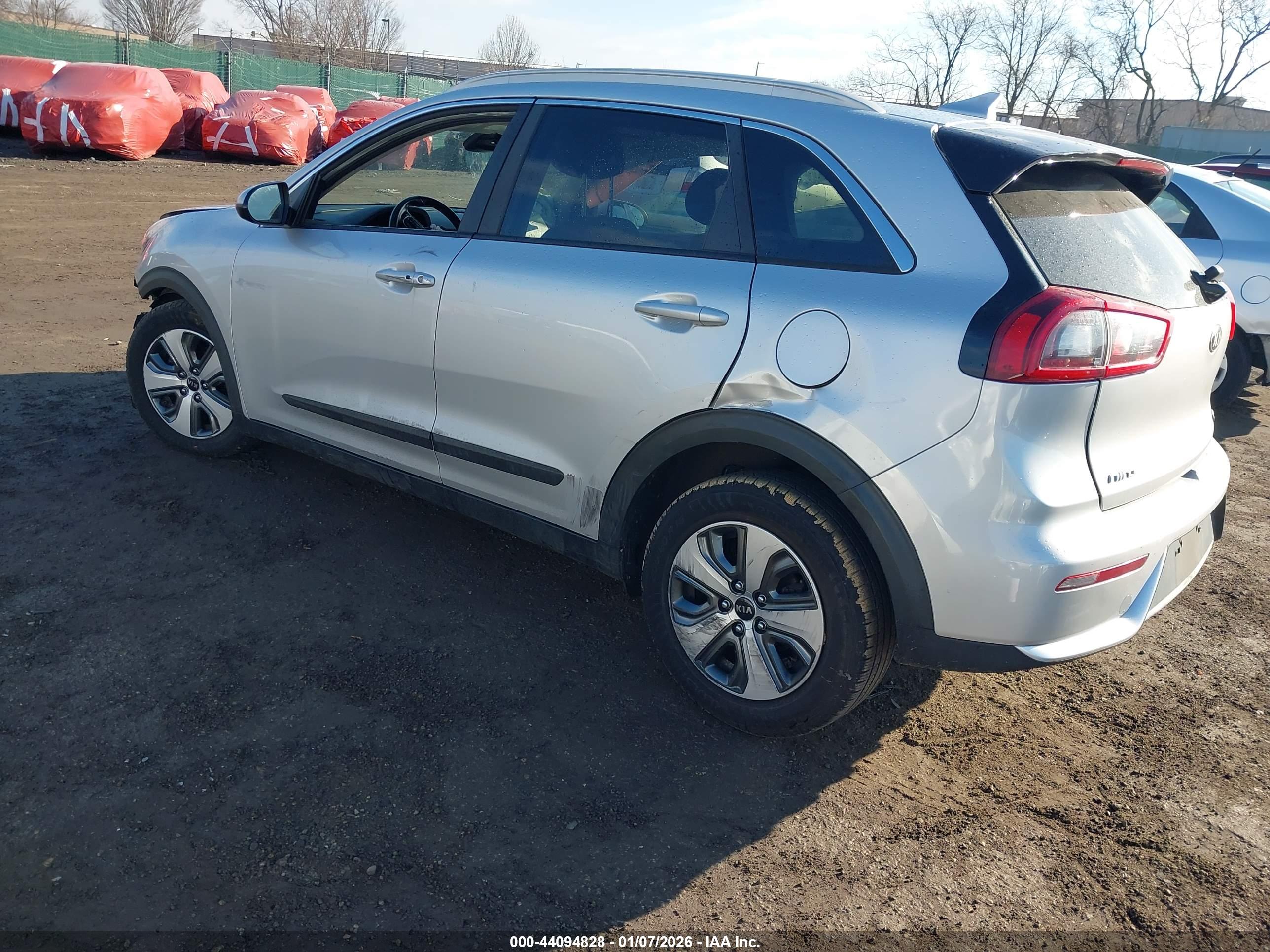 KIA NIRO image 3