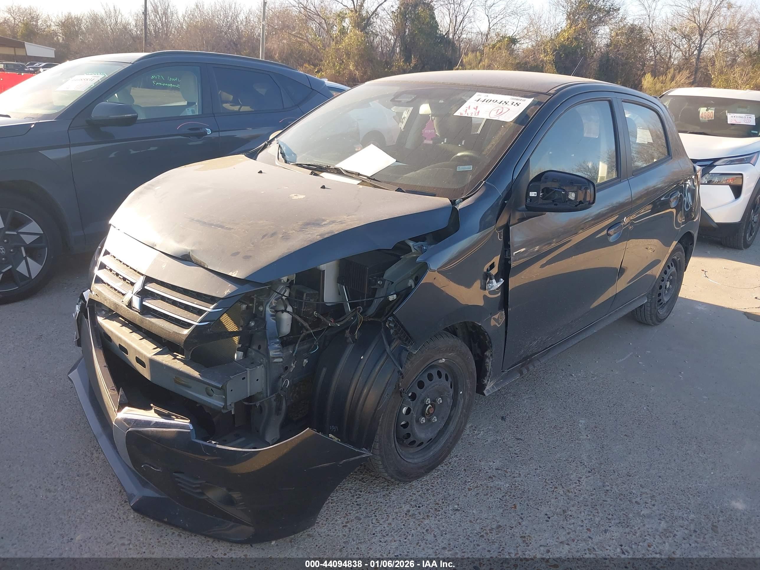 MITSUBISHI MIRAGE image 2