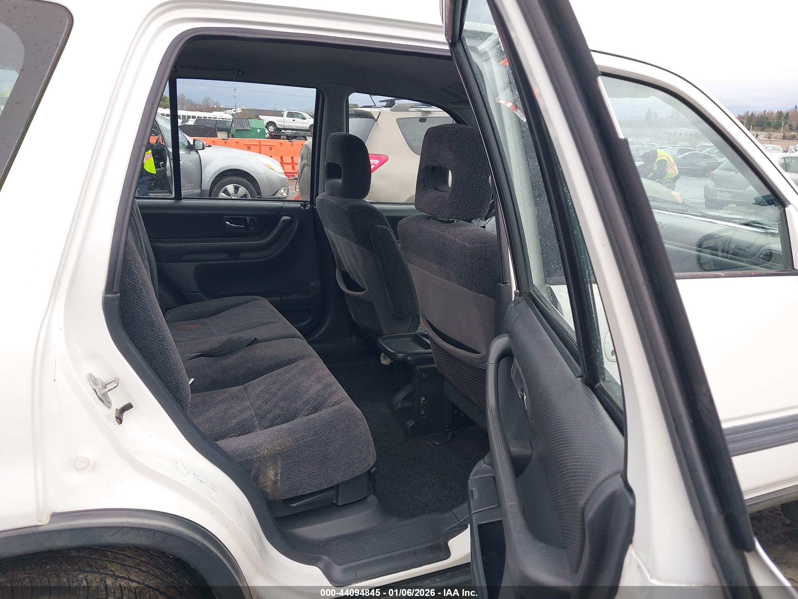 HONDA CR-V image 8