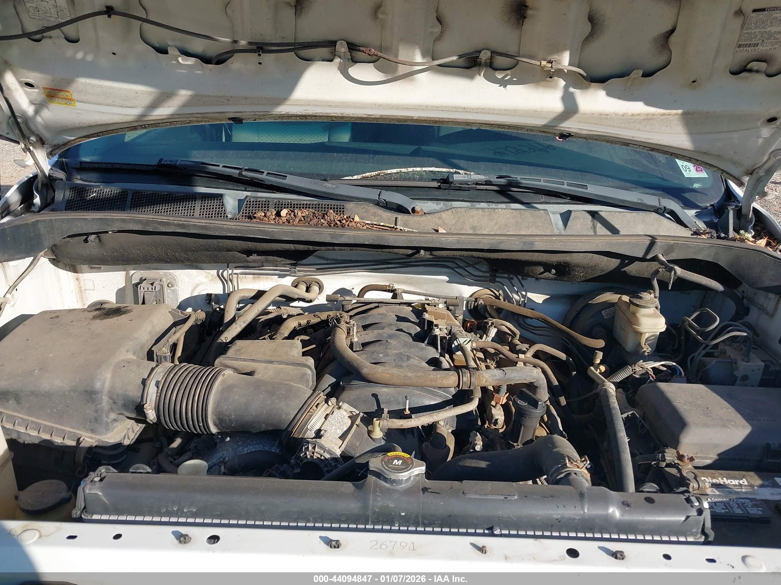 TOYOTA TUNDRA image 10